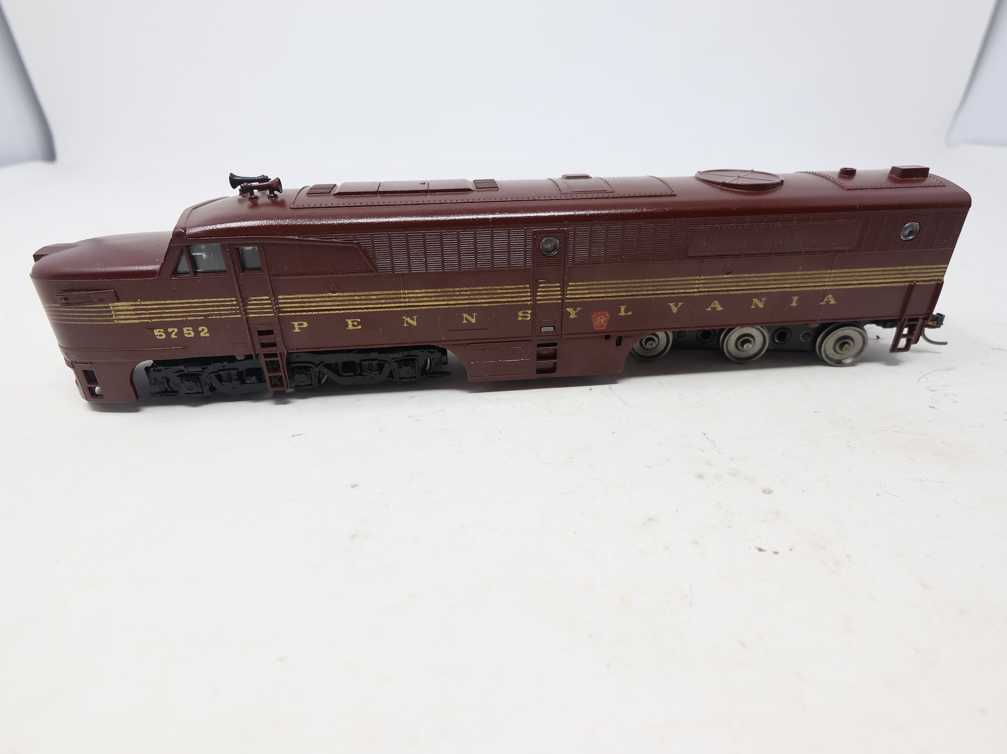 USED Athearn 3304 HO Scale PA-1 Diesel Locomotive Pennsylvania #5752 DC