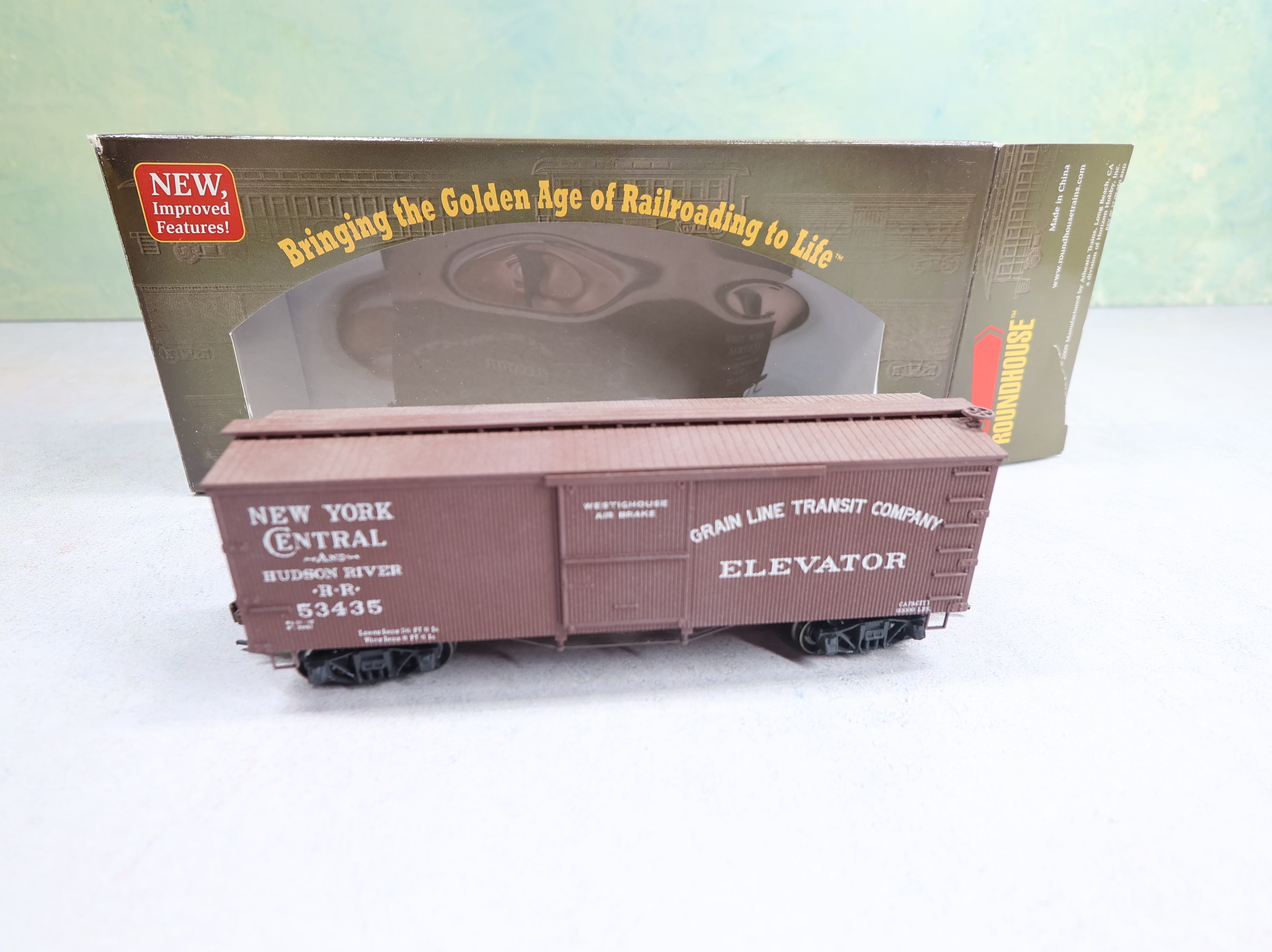 USED Athearn Roundhouse 84262 HO Scale 36' Wooden Box Car New York Central & Hudson River #53435 Grain Line