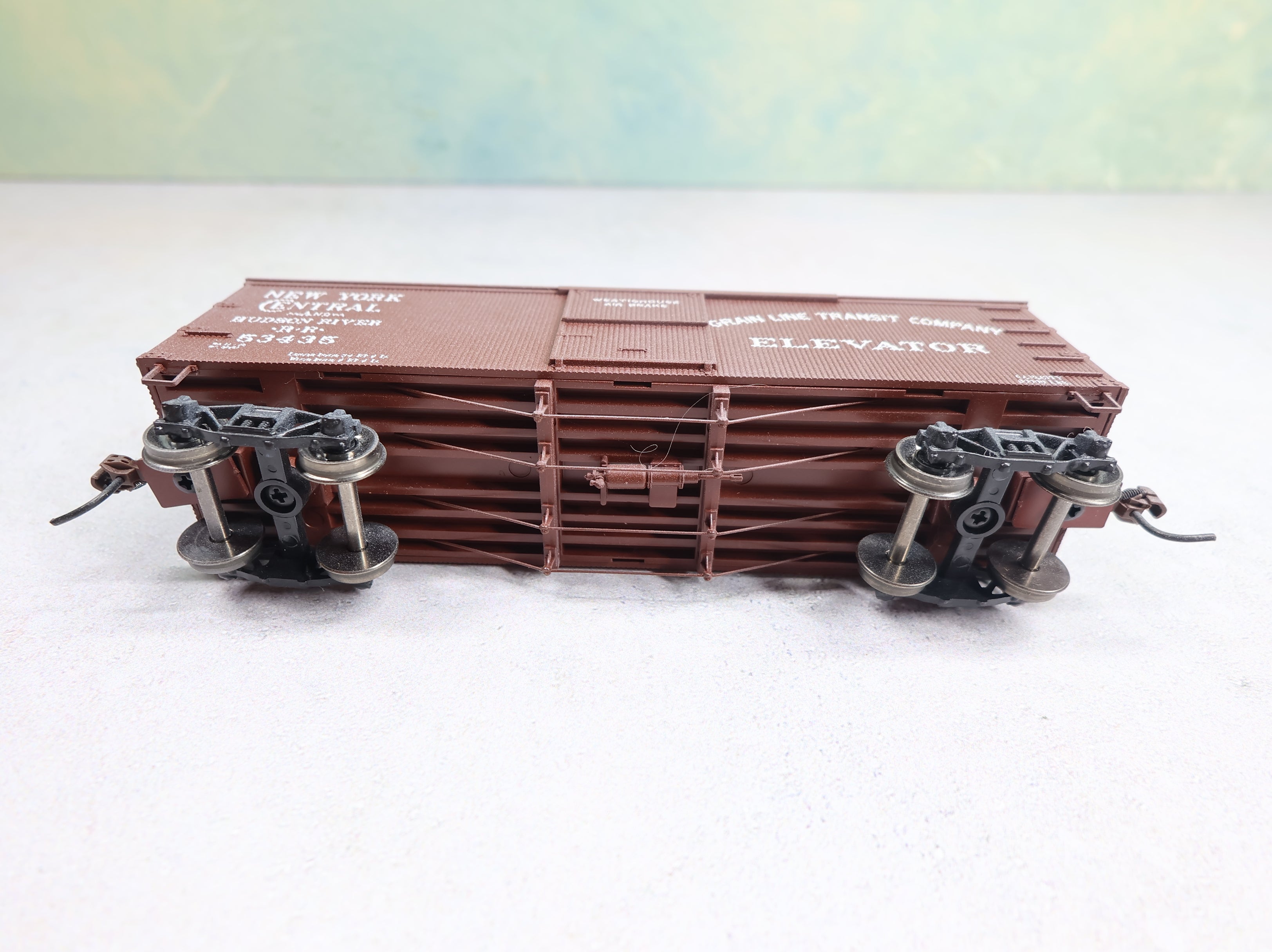 USED Athearn Roundhouse 84262 HO Scale 36' Wooden Box Car New York Central & Hudson River #53435 Grain Line