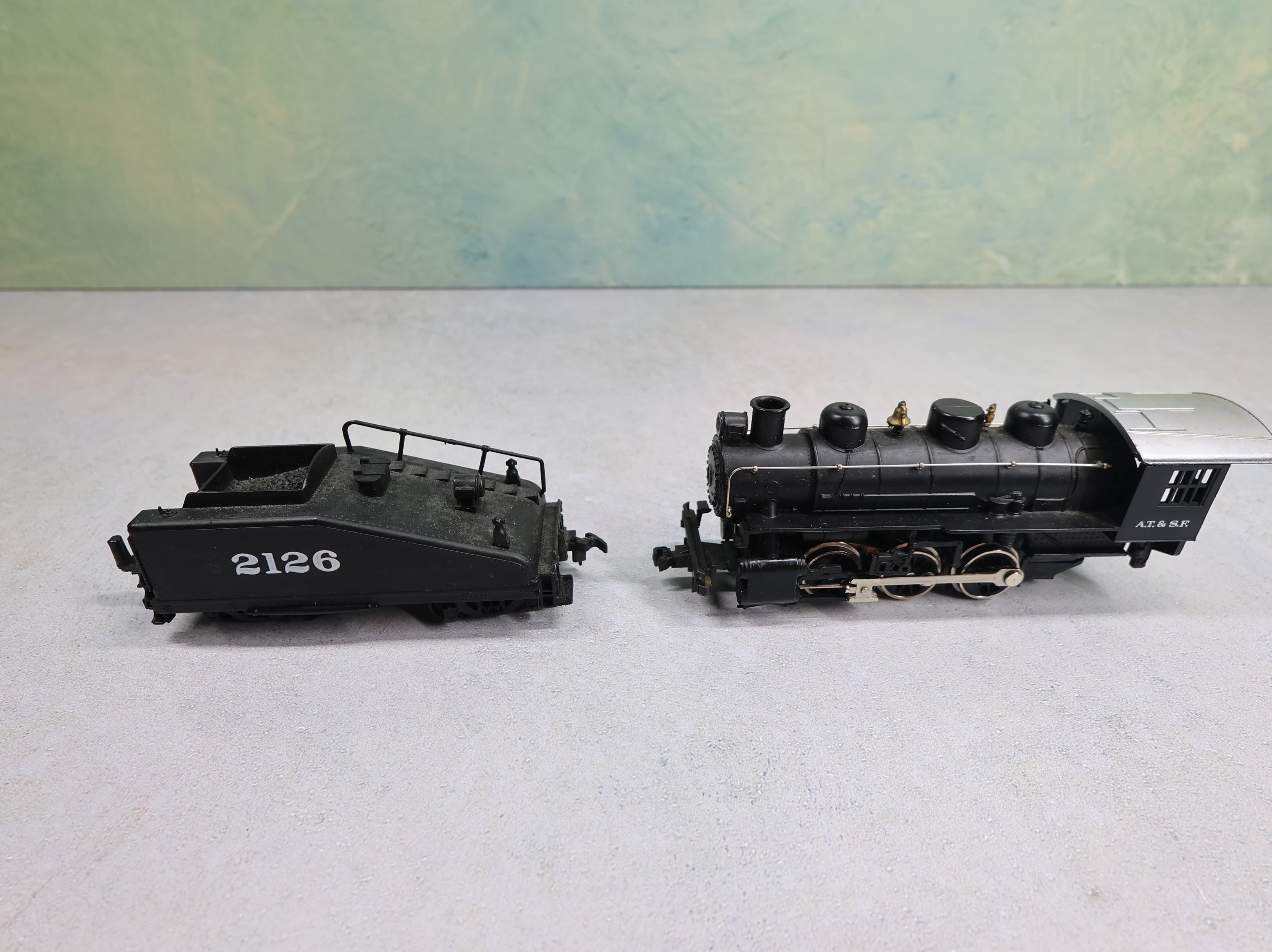 USED Bachmann HO Scale 0-6-0 Steam Locomotive Santa Fe ATSF #2126 Parts/Repairs