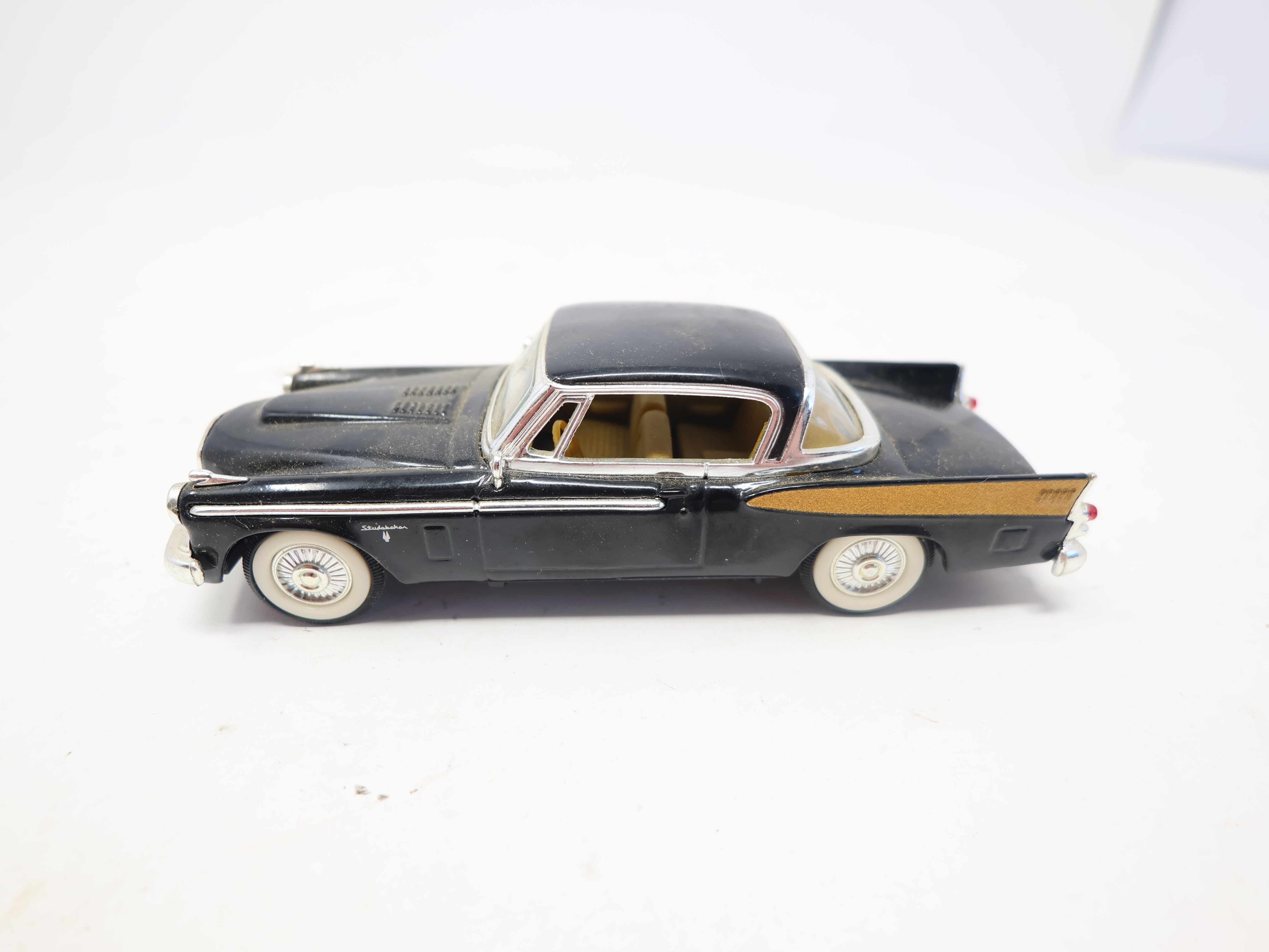 USED 94254 , 1958 Studebaker Golden Hawk 1/43 Scale