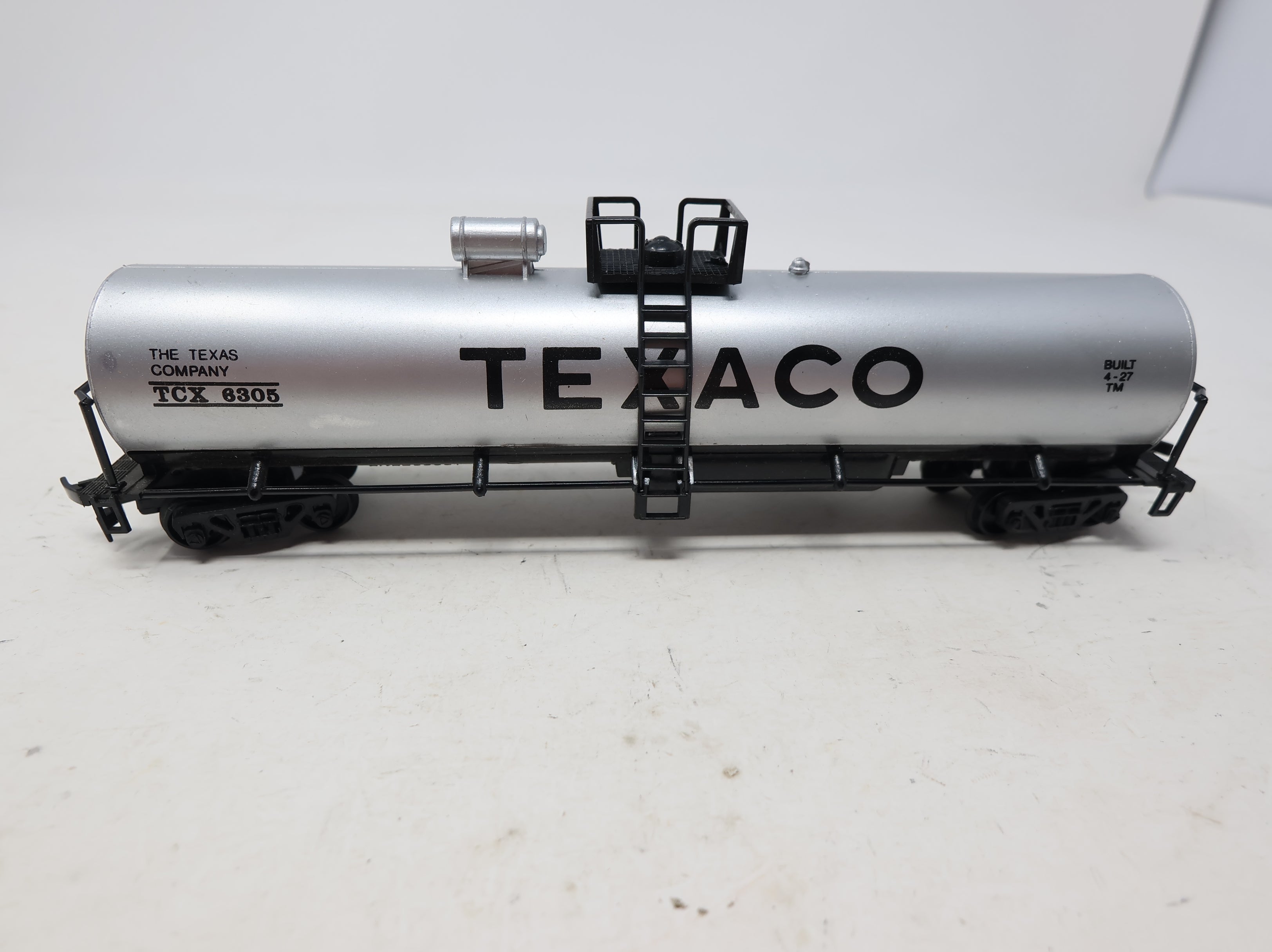 USED AHM HO Scale 46' Tank Car Texaco TCX #6305