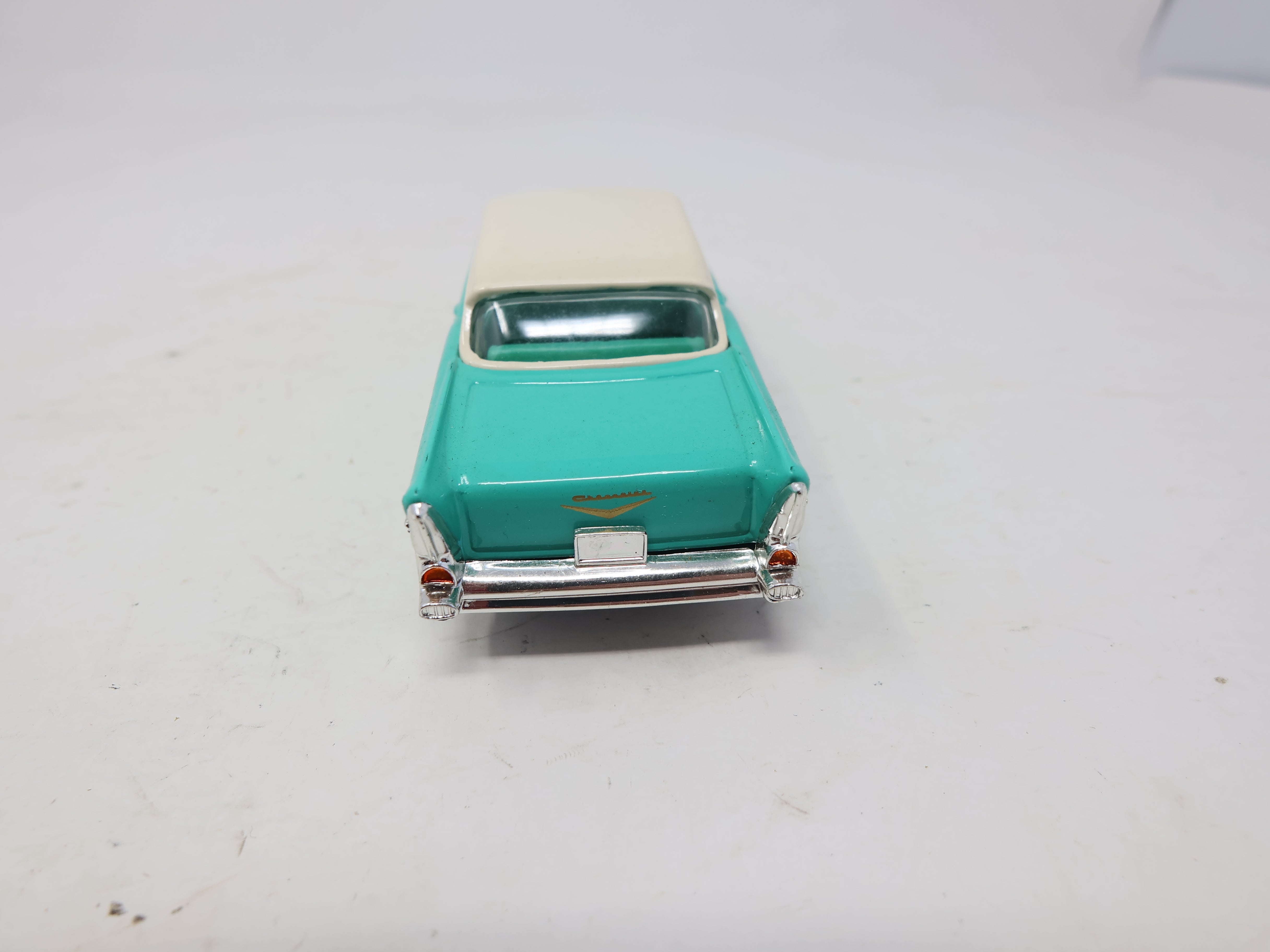 USED 94201 , 1957 Chevy Hard Top Car 1/43 Scale Road Signature