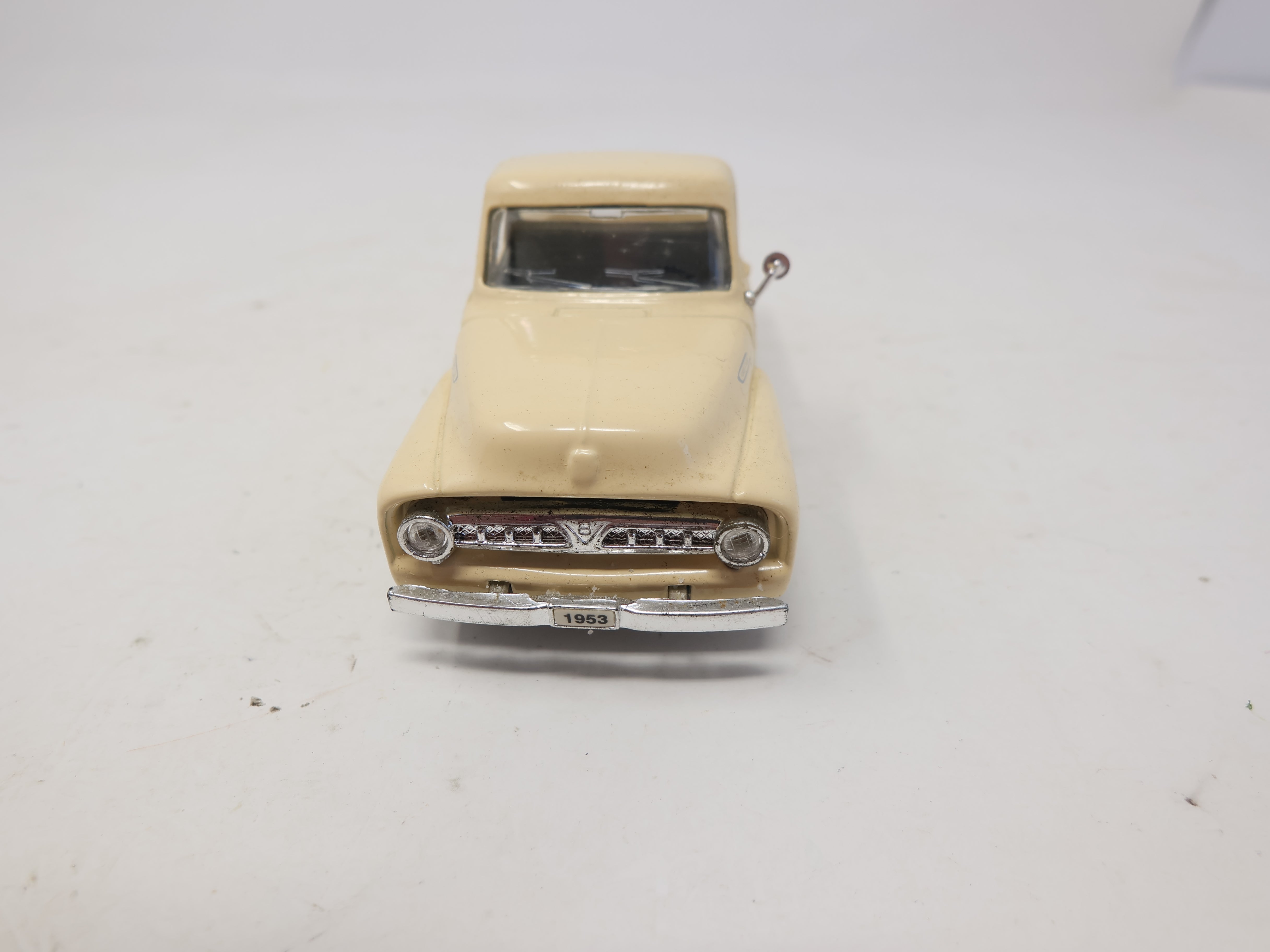 USED 94204 , 1953 Ford Pickup Truck Road Signature 1/43 Scale, Pennsylvania