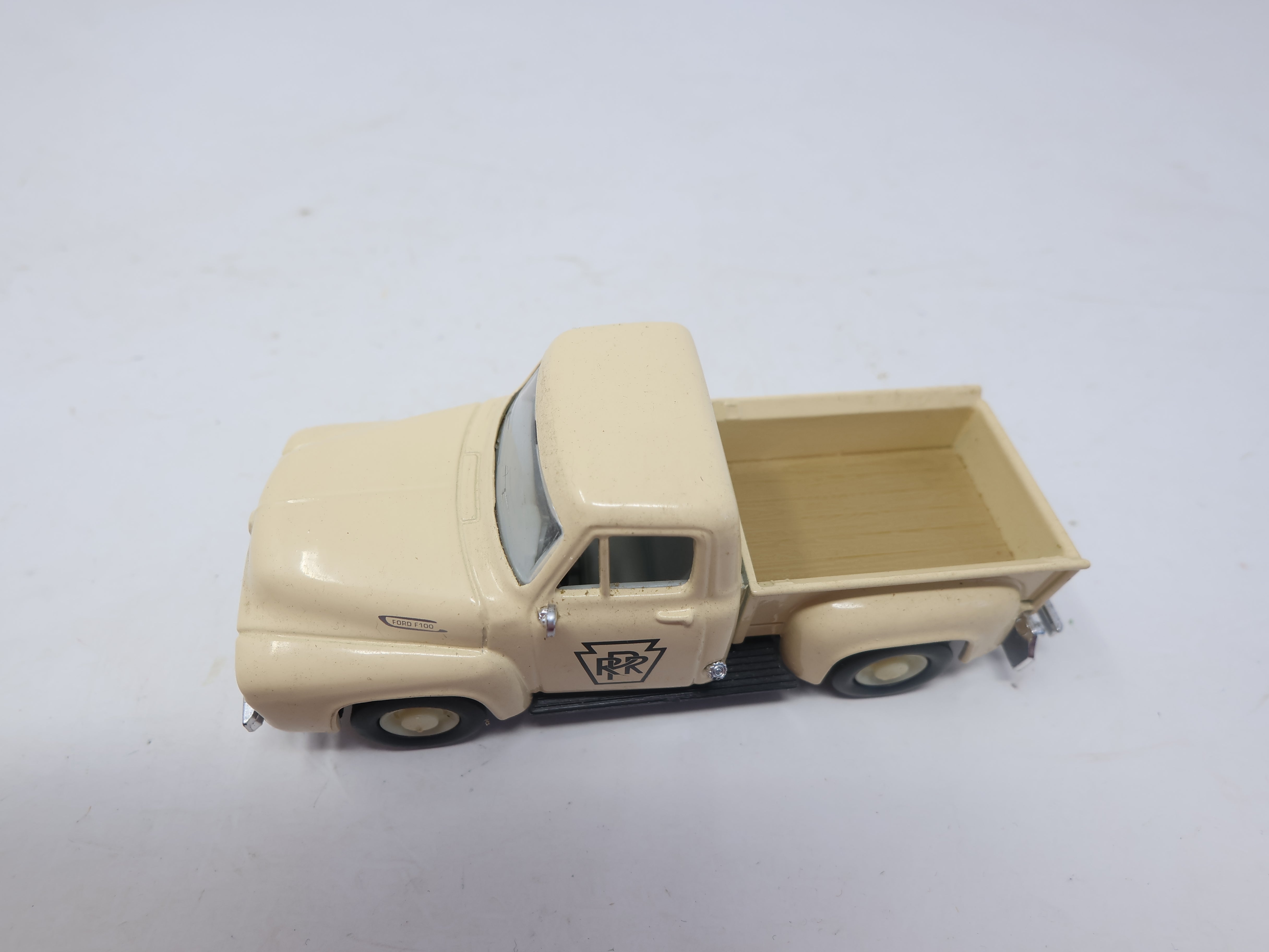 USED 94204 , 1953 Ford Pickup Truck Road Signature 1/43 Scale, Pennsylvania