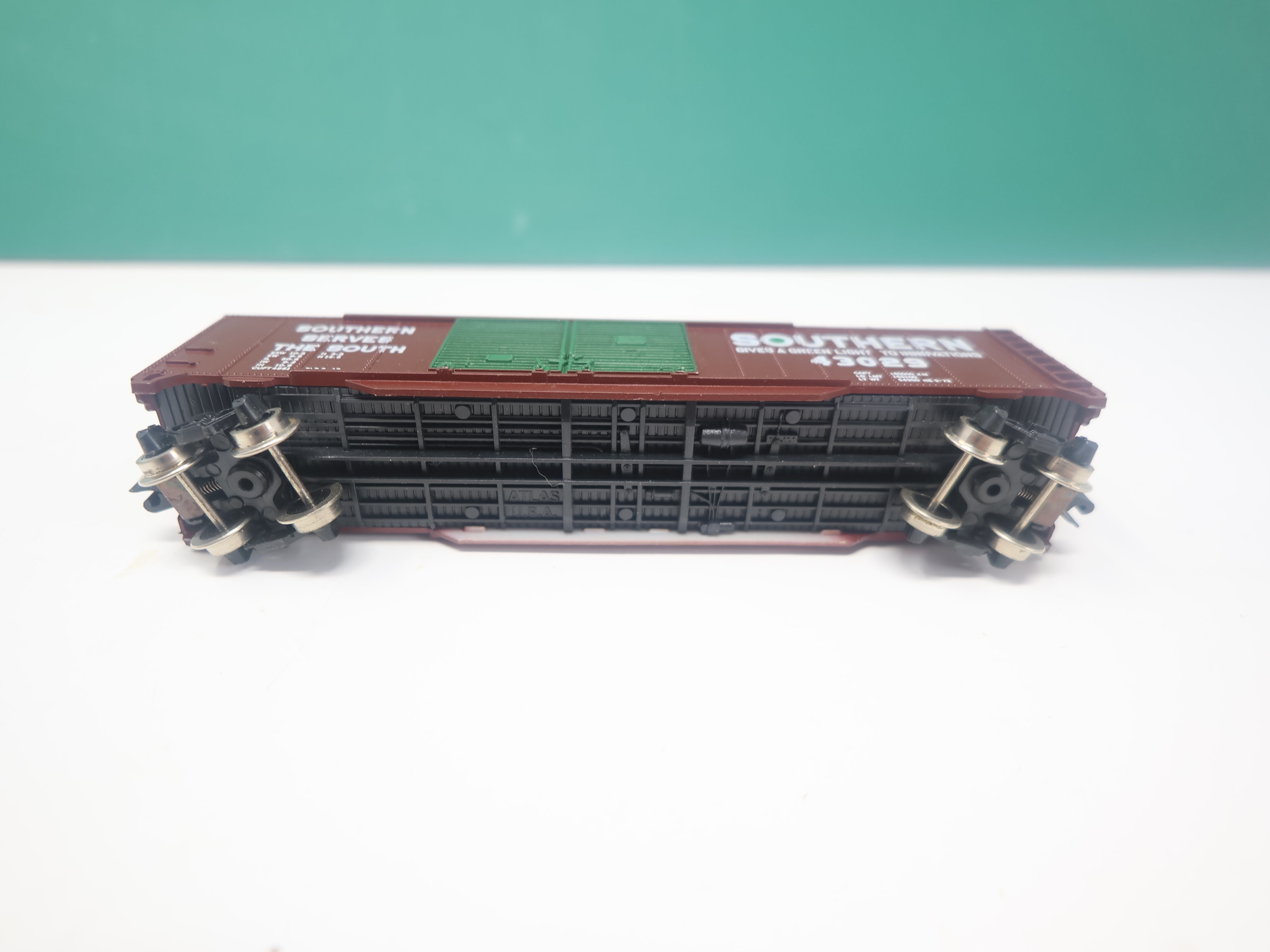 USED Atlas 3612 N Scale, 50' Steel Box Car DD, Southern #43029