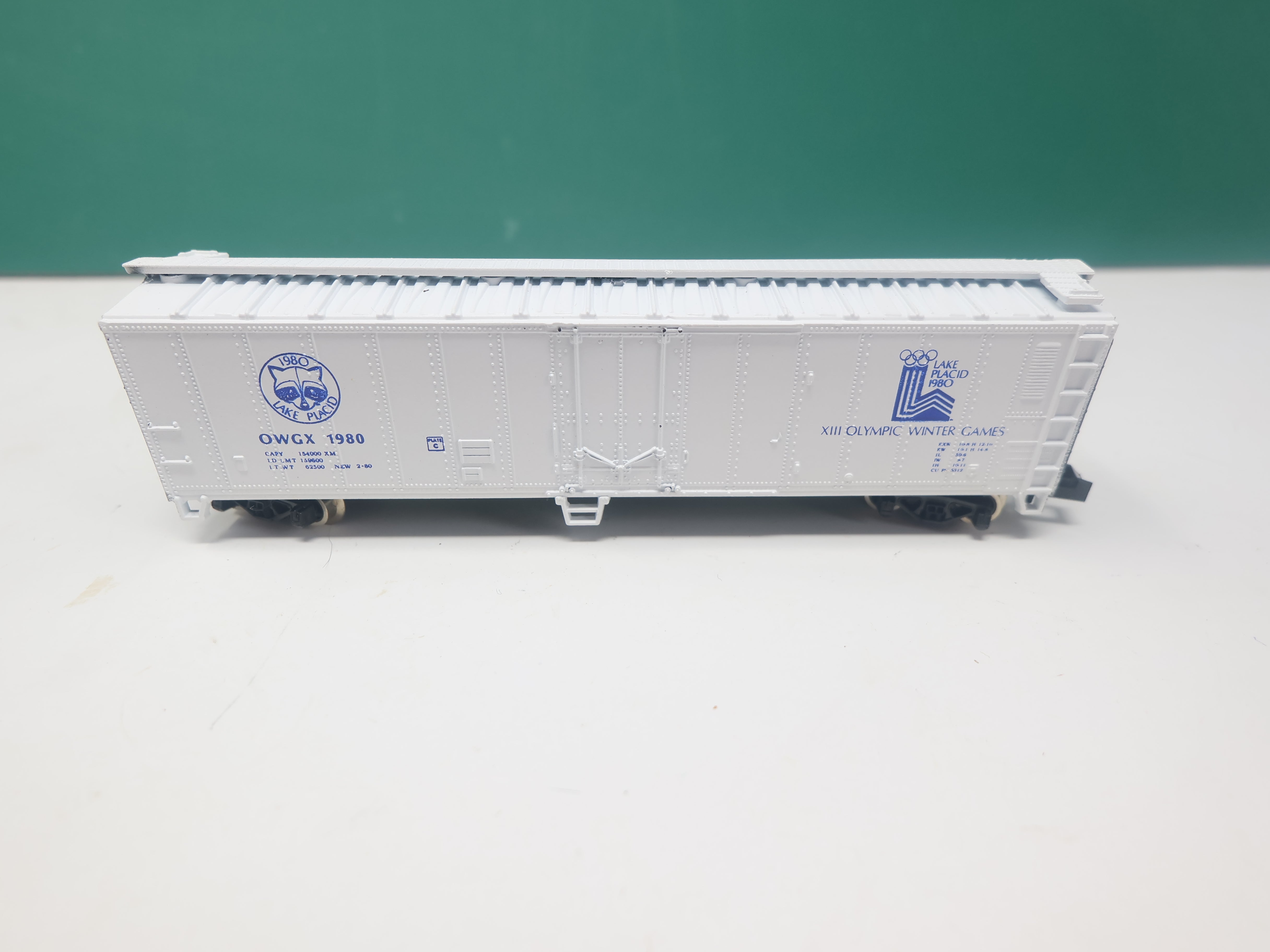 USED Atlas N Scale, 50' Mechanical Reefer, Lake Placid OWGX #1980, XIII Olympic Winter Games