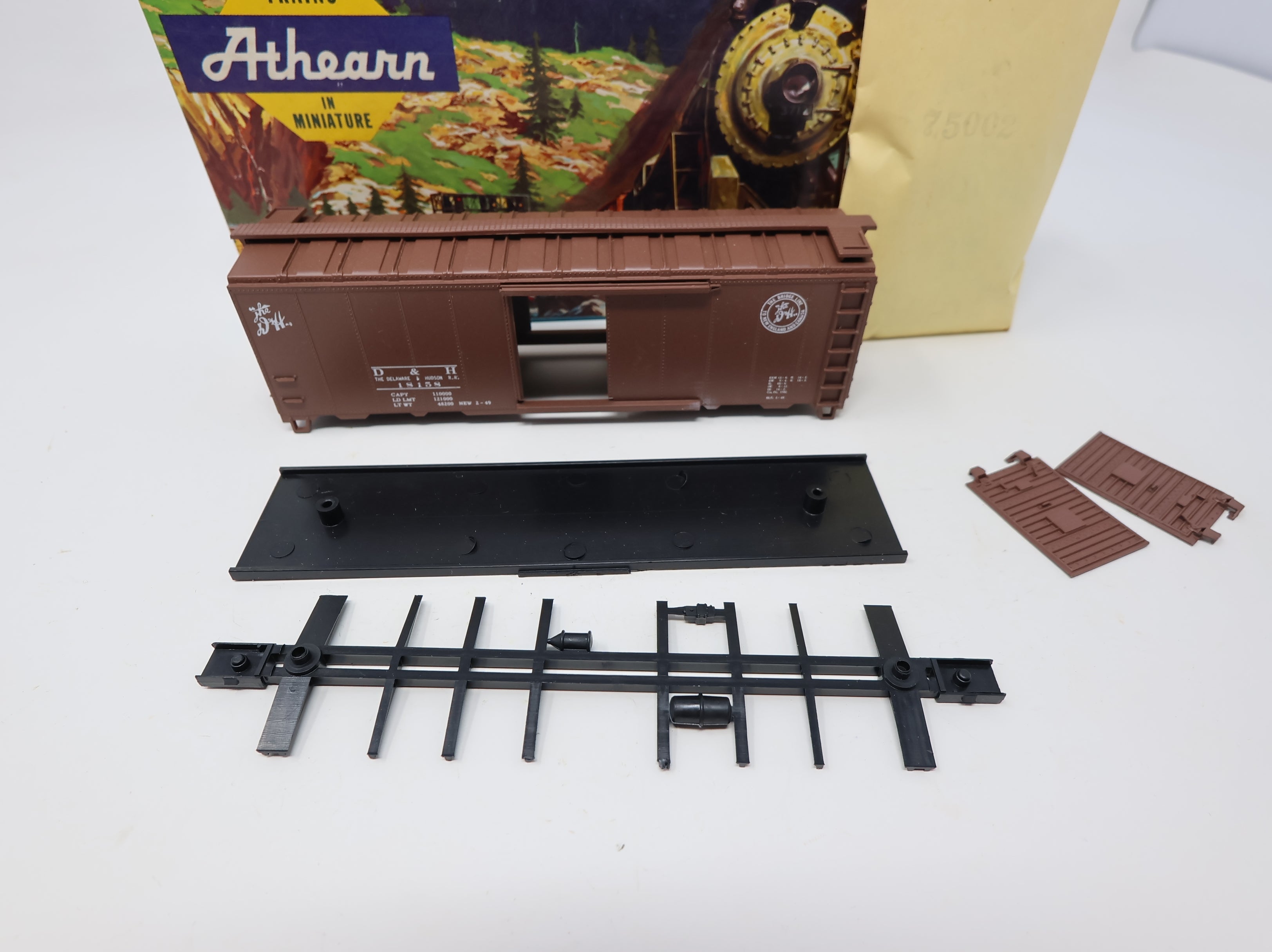 USED Athearn #1120-1 HO Scale 40' Steel Box Car Delaware and Hudson D&H #18158 KIT