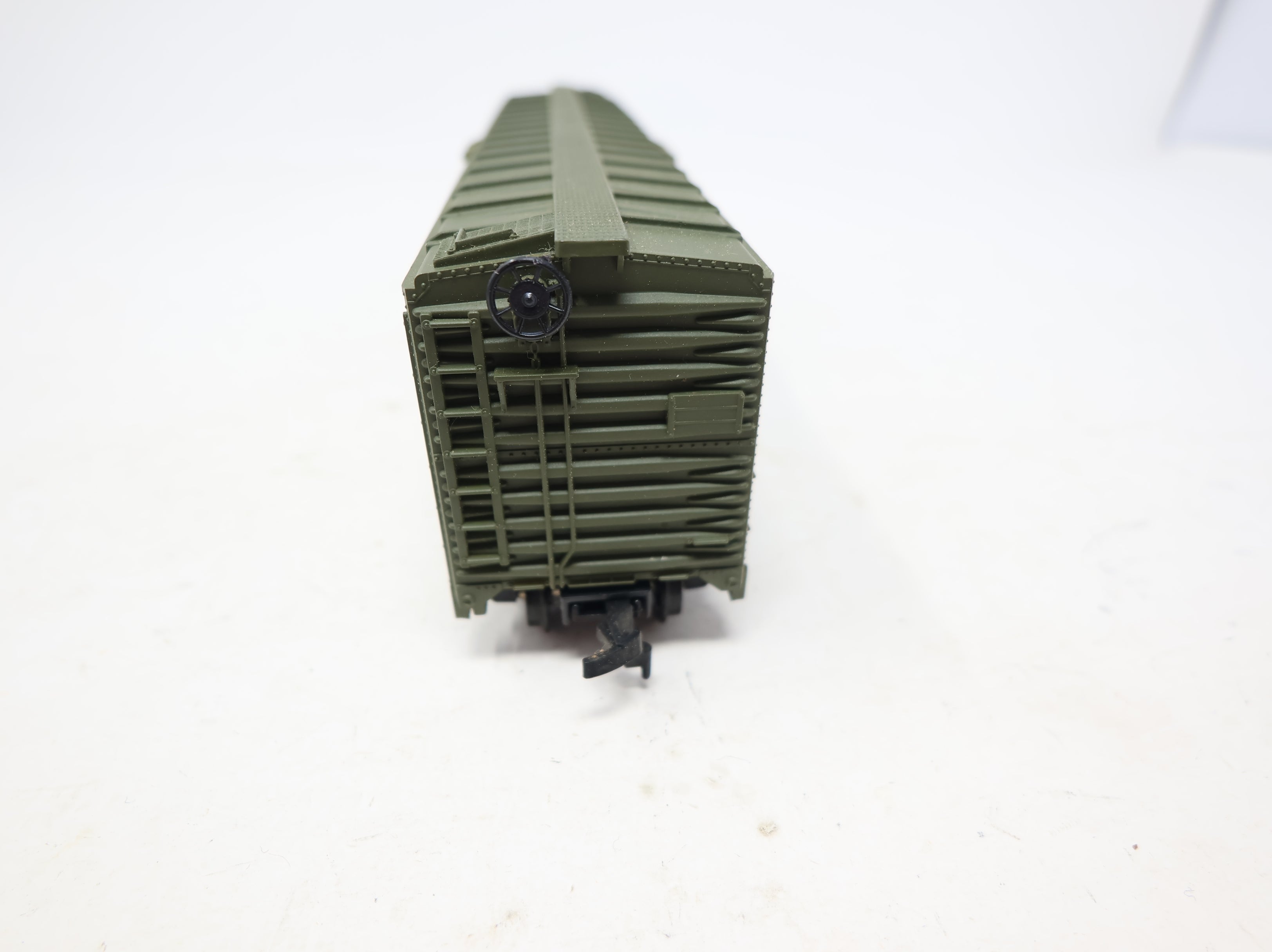 USED Cox HO Scale Hidden Artillery Box Car United States Army #61242