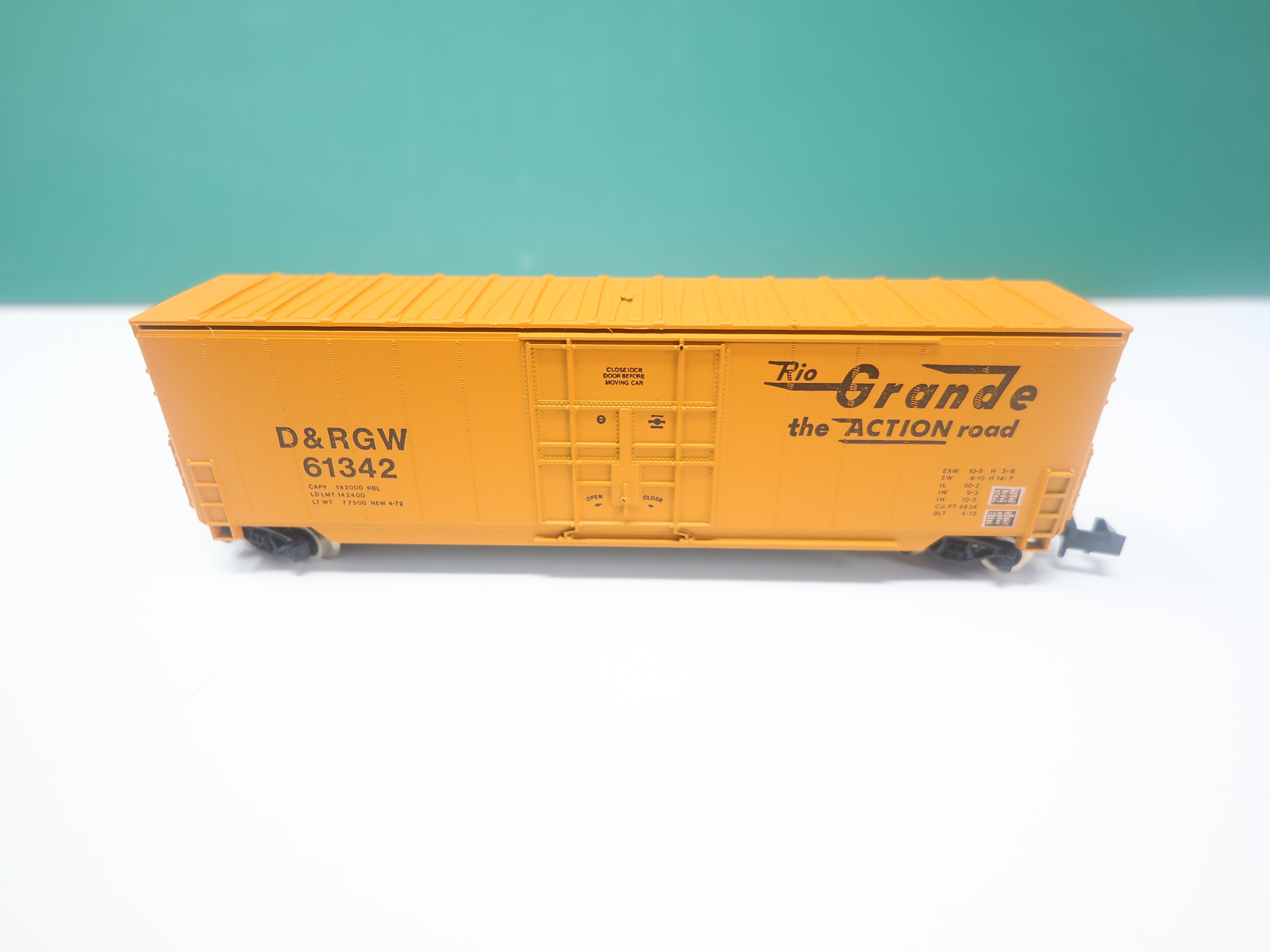 USED Roundhouse 8204 N Scale, 50' Hi-Cube Steel Single Door Box Car, Rio Grande DRGW #61342