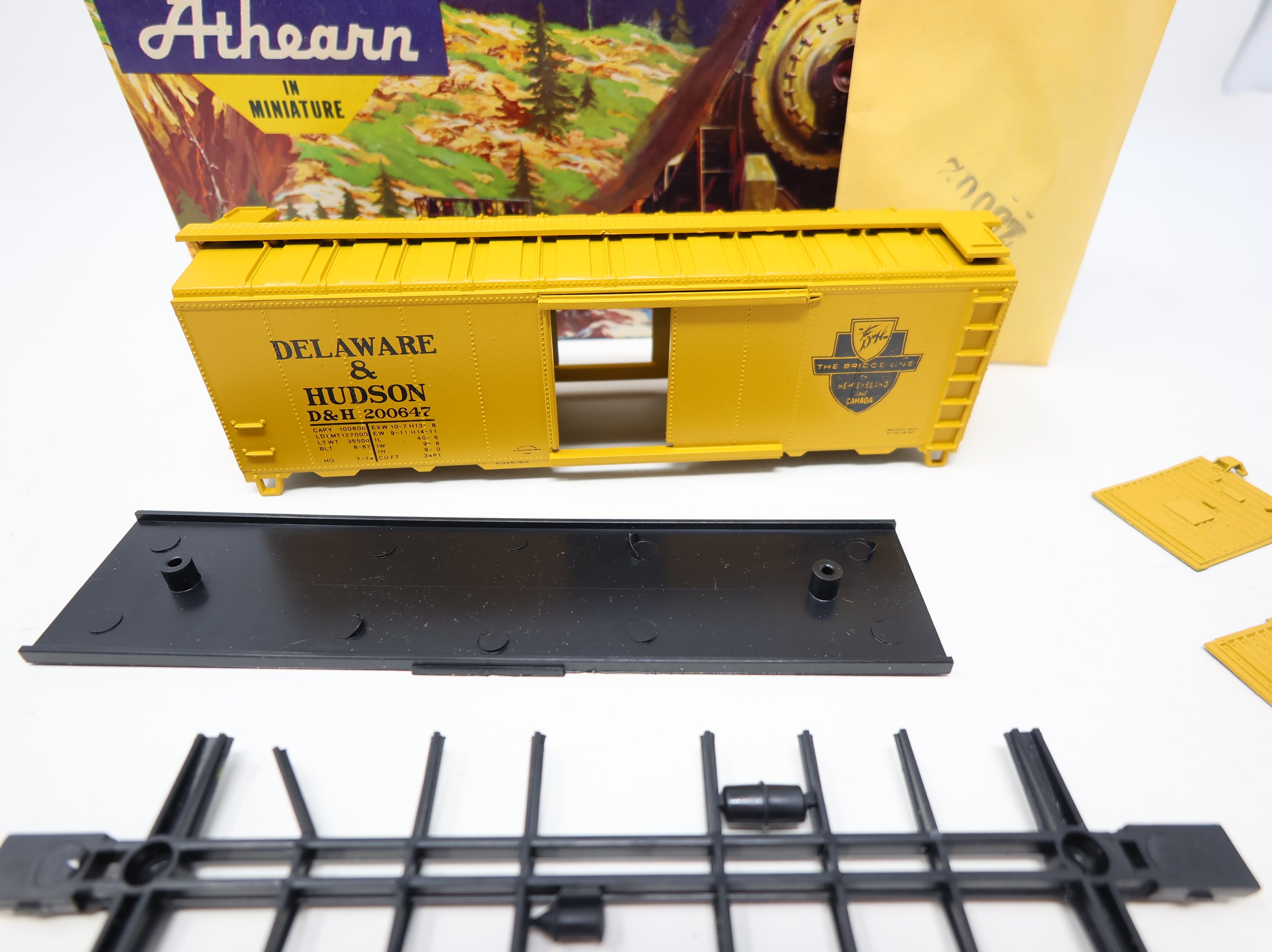 USED Athearn 1463 HO Scale 40' Steel Box Car Delaware and Hudson D&H #200647 Bev-Bel KIT