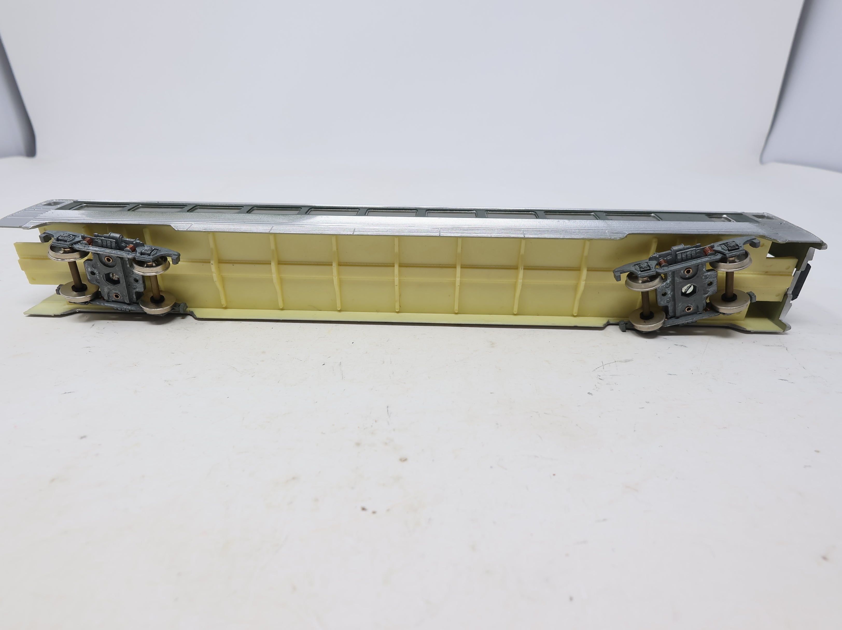 USED HO Scale 80' Passenger Car Undecorated