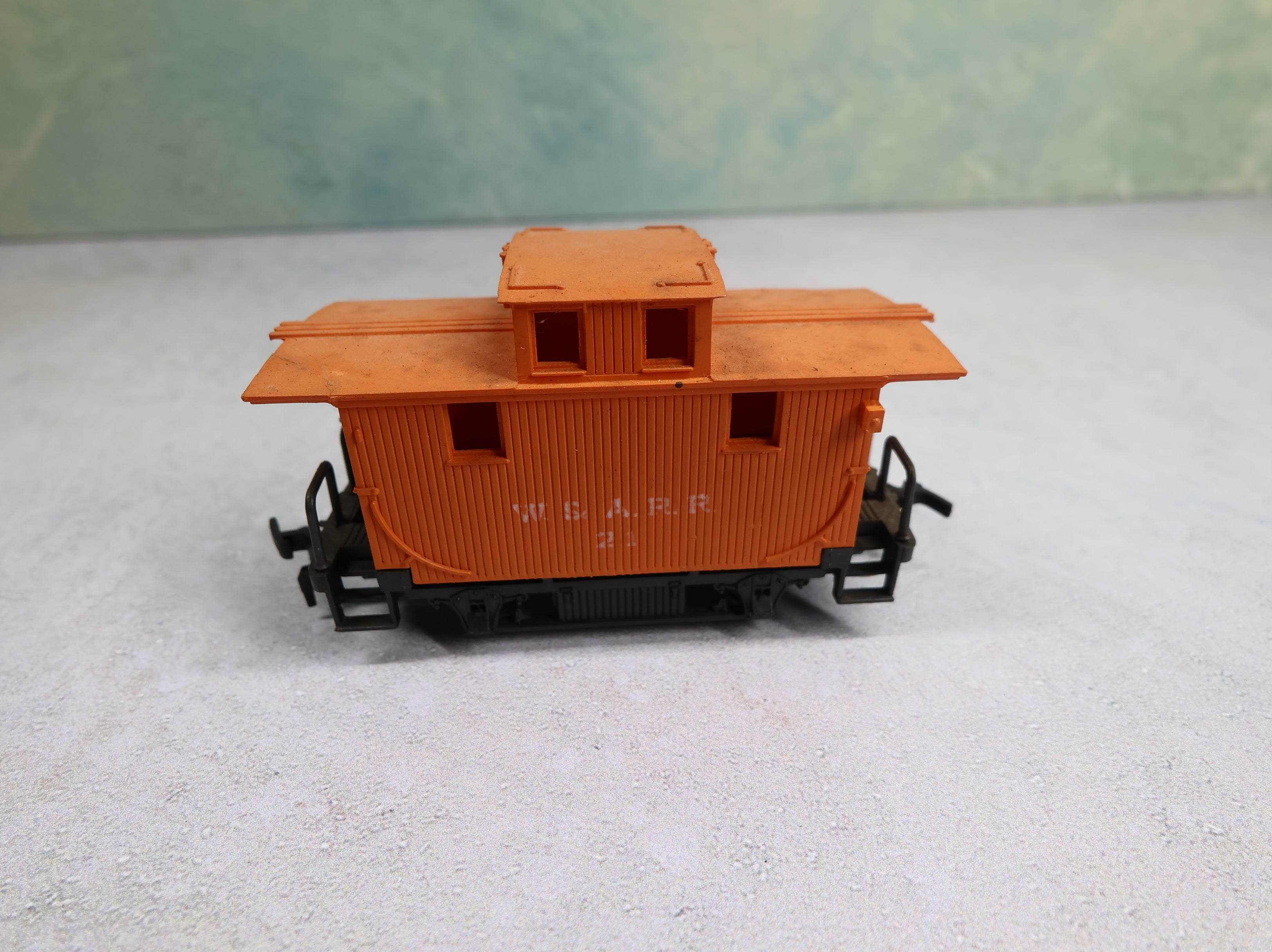 USED AHM HO Scale Bobber Caboose Western & Atlantic #21