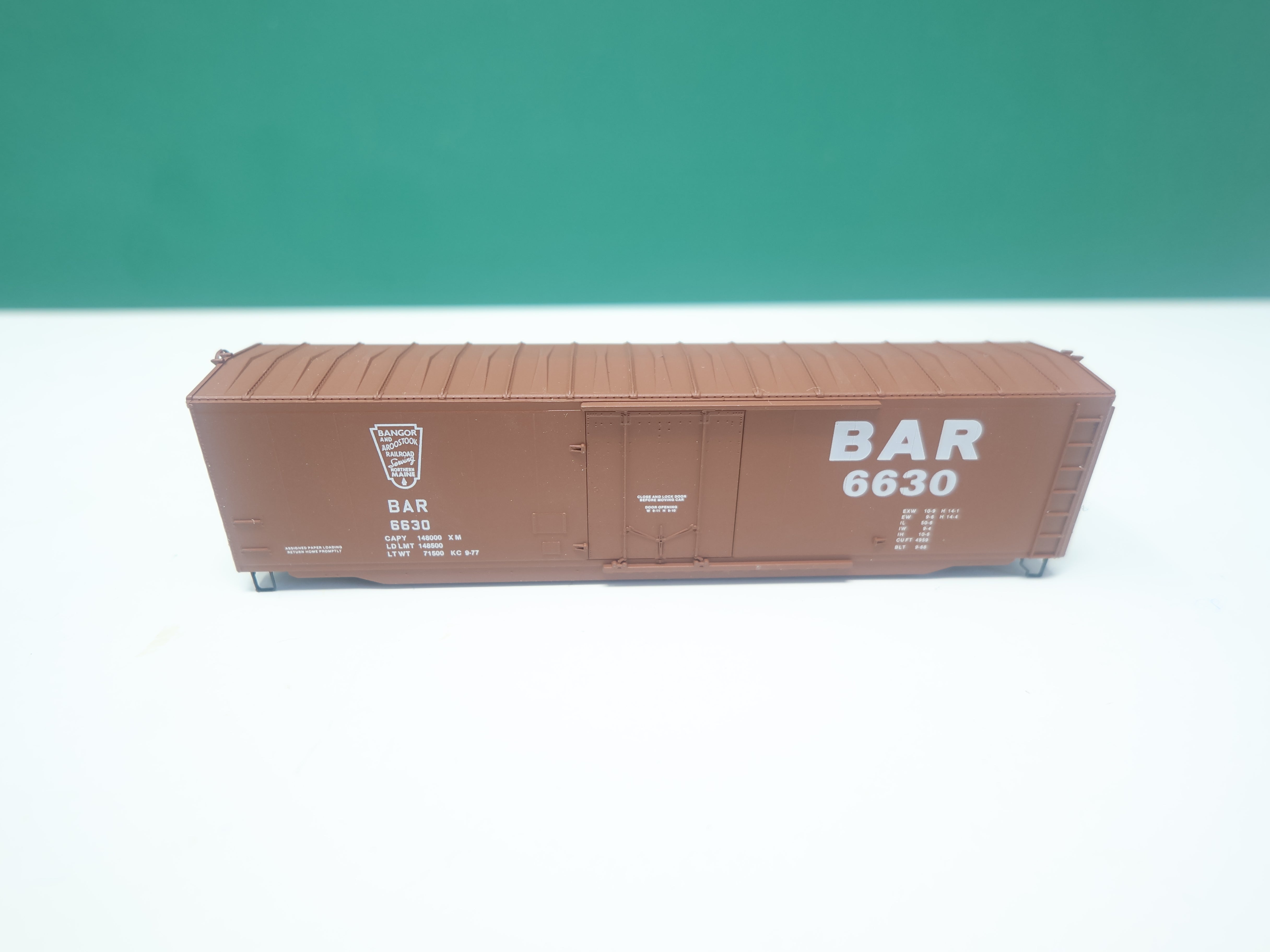 USED Micro-Trains 38140 N Scale, 50' Box Car w/ Plug Door, Bangor & Aroostook BAR #6630, No trucks