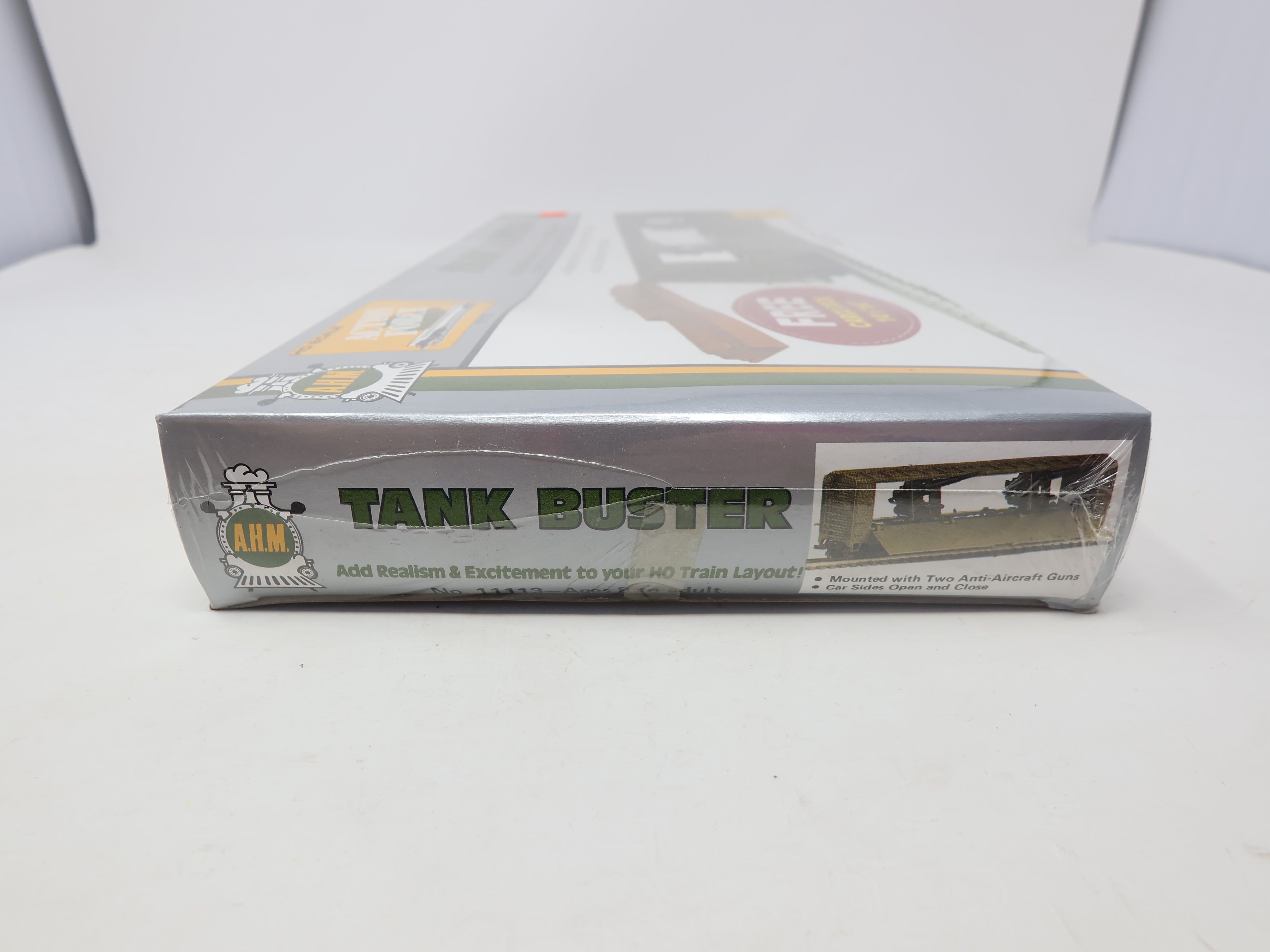 AHM 11113 HO Scale, Tank Buster (Sealed), US Army