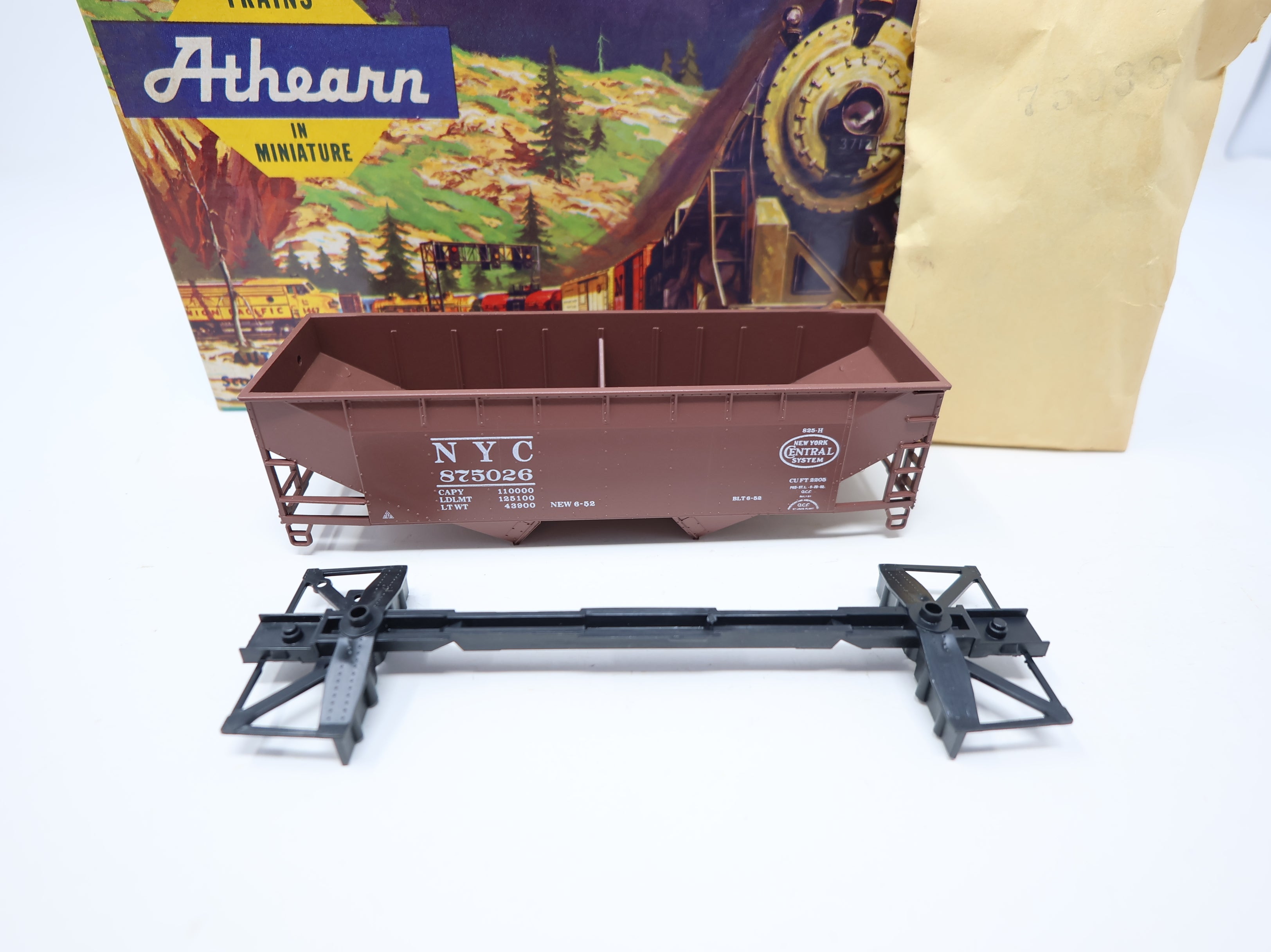 USED Athearn HO Scale 34' Offset Hopper New York Central NYC #875026 KIT