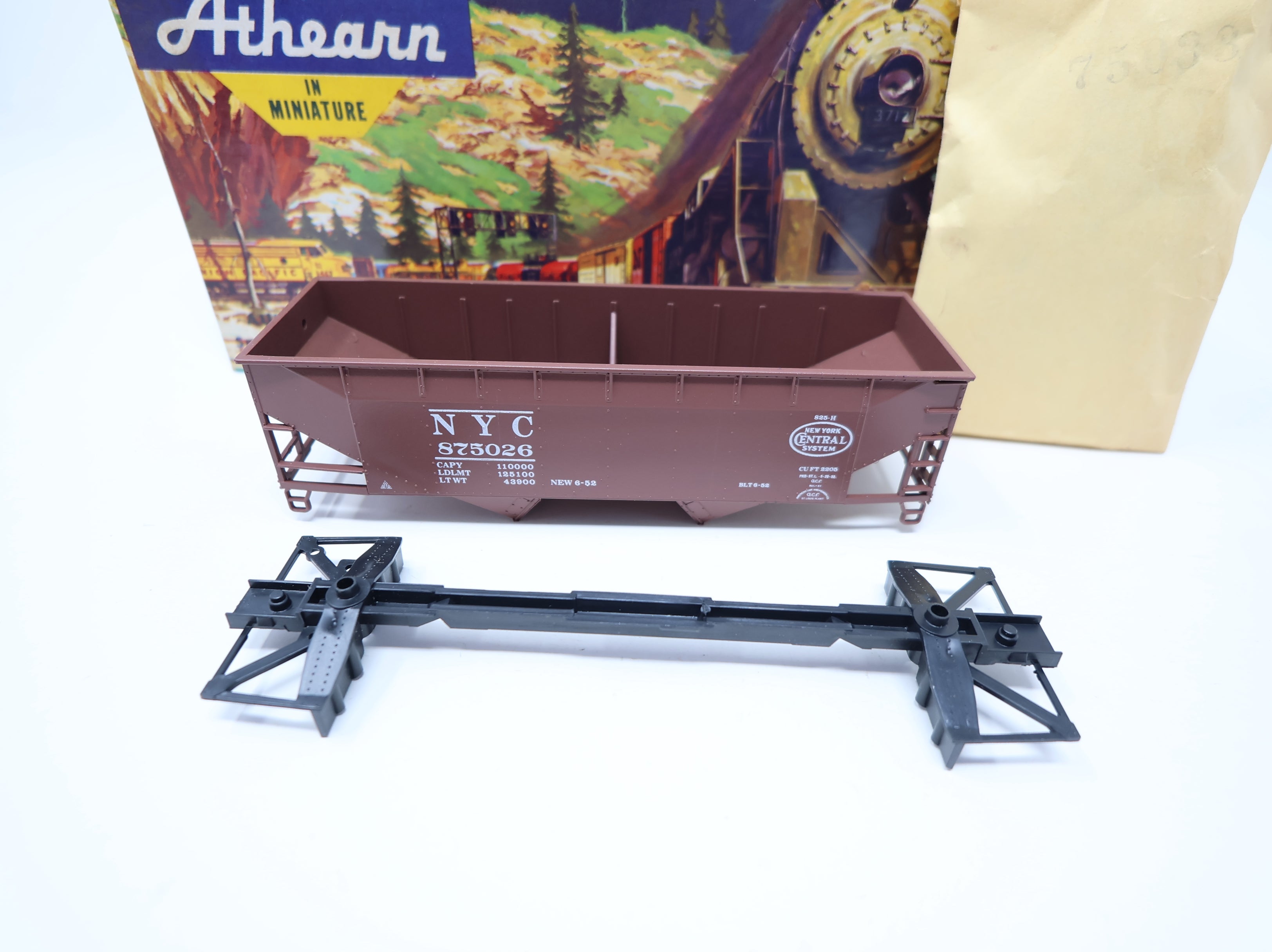 USED Athearn HO Scale 34' Offset Hopper New York Central NYC #875026 KIT