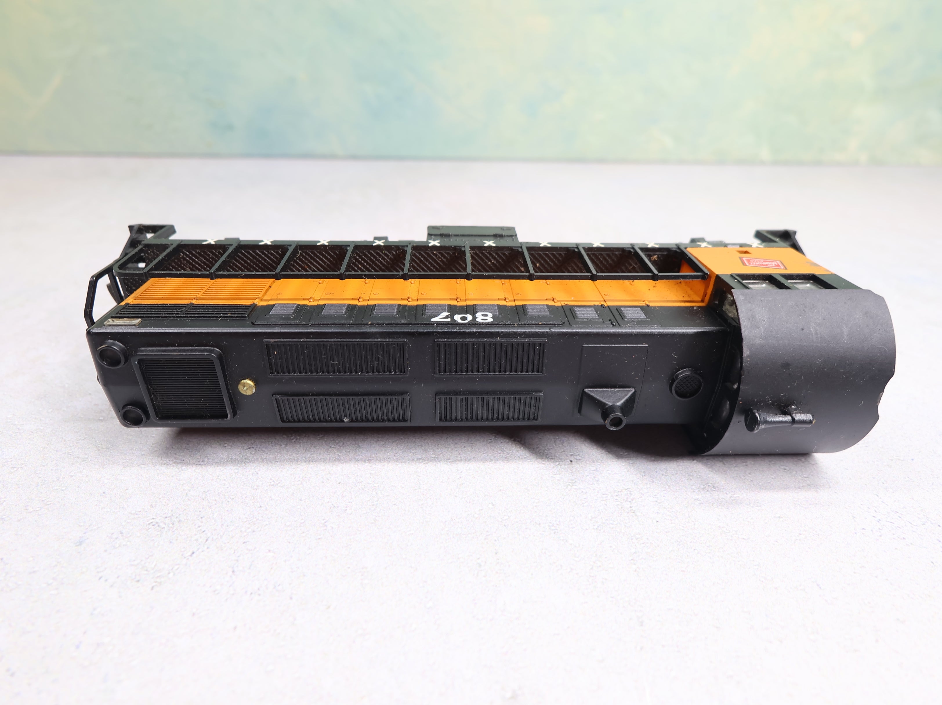 USED AHM HO Scale S-2 Diesel Locomotive Switcher Milwaukee Road #807 Runs Great DC