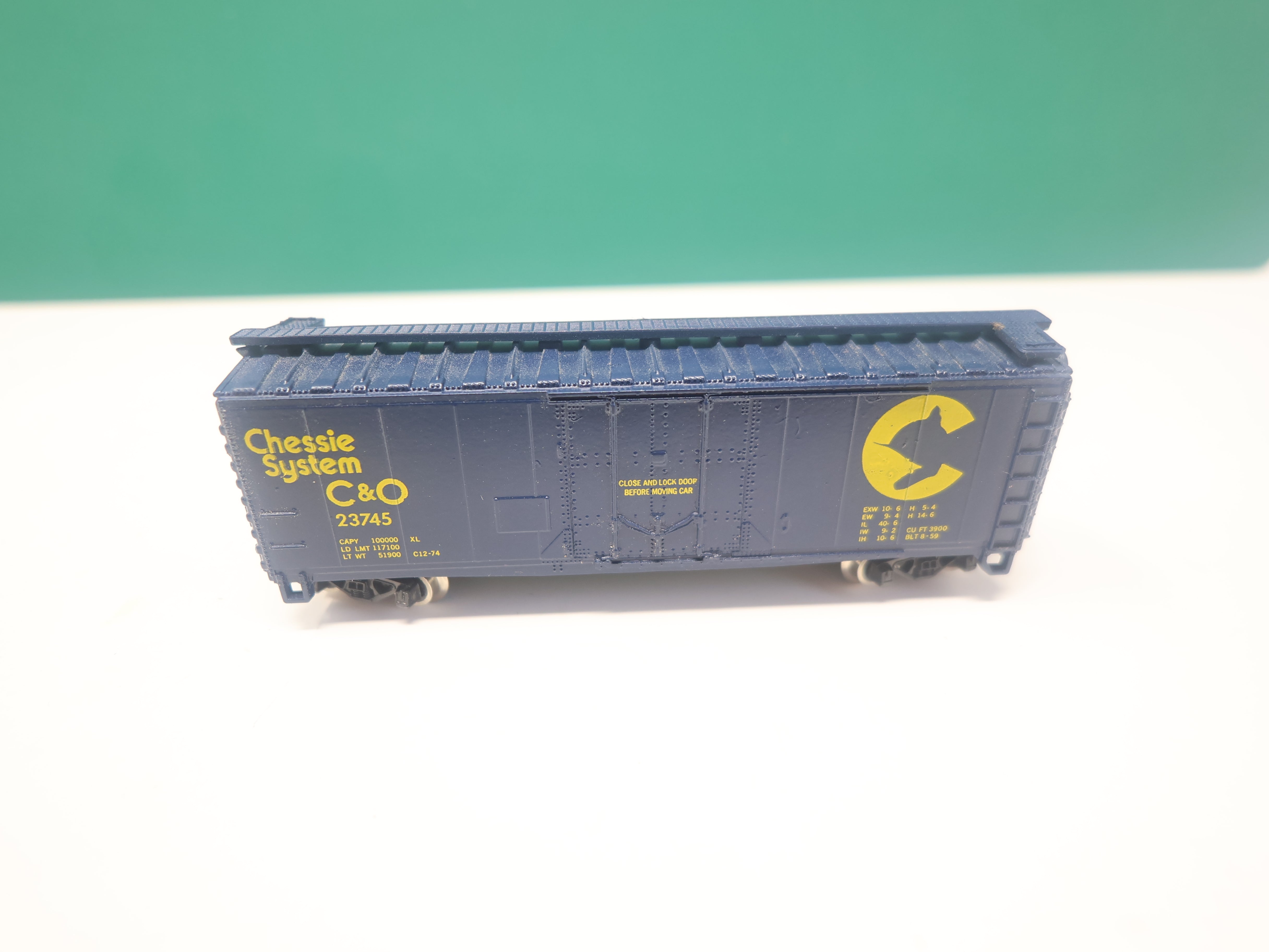 USED Atlas 3303 N Scale, 40' Plug Door Box Car, Chessie System CO #23745