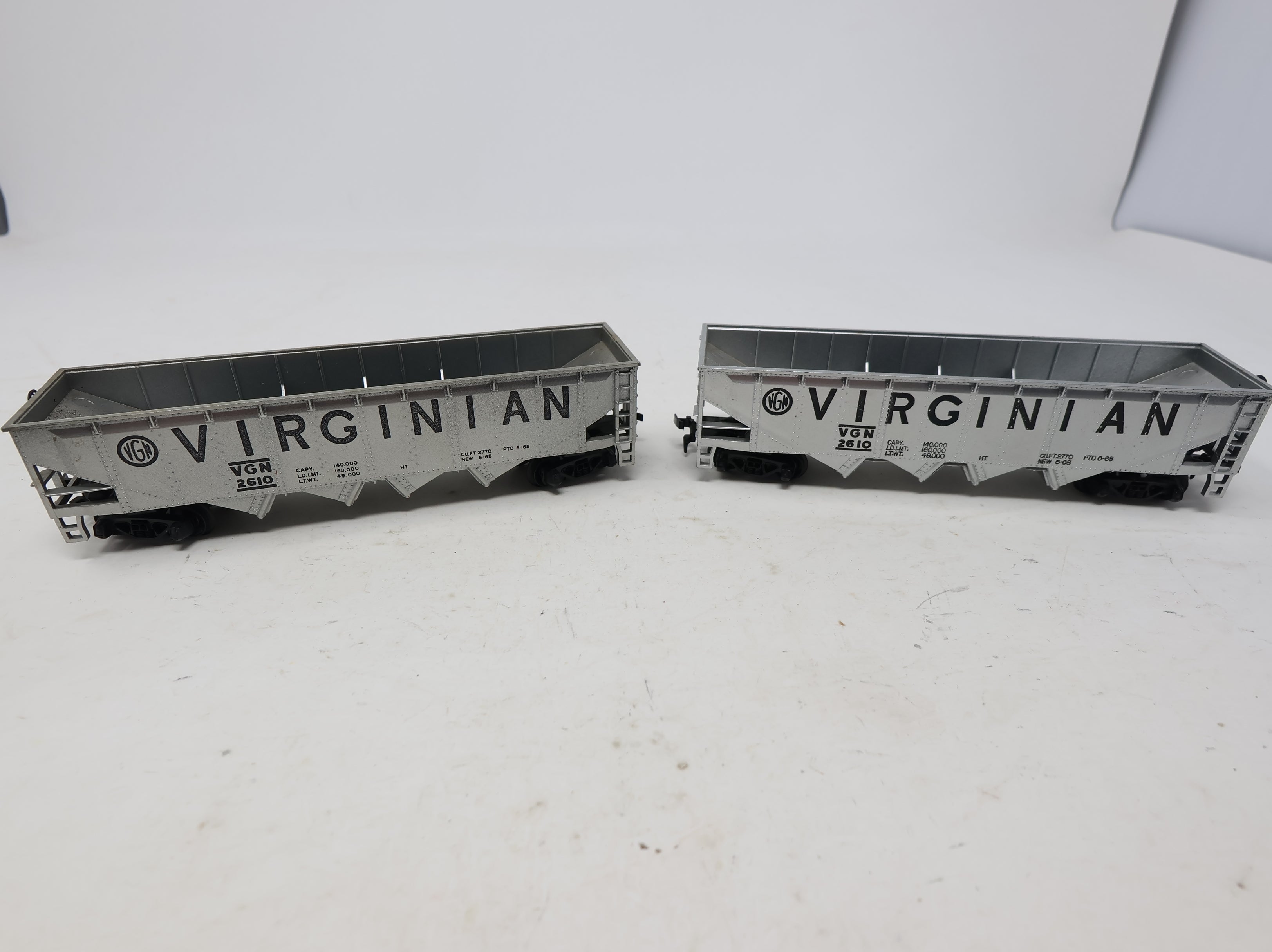 USED Tyco HO Scale 4 Bay Hopper Virginian VGN #2610 (2 pcs)