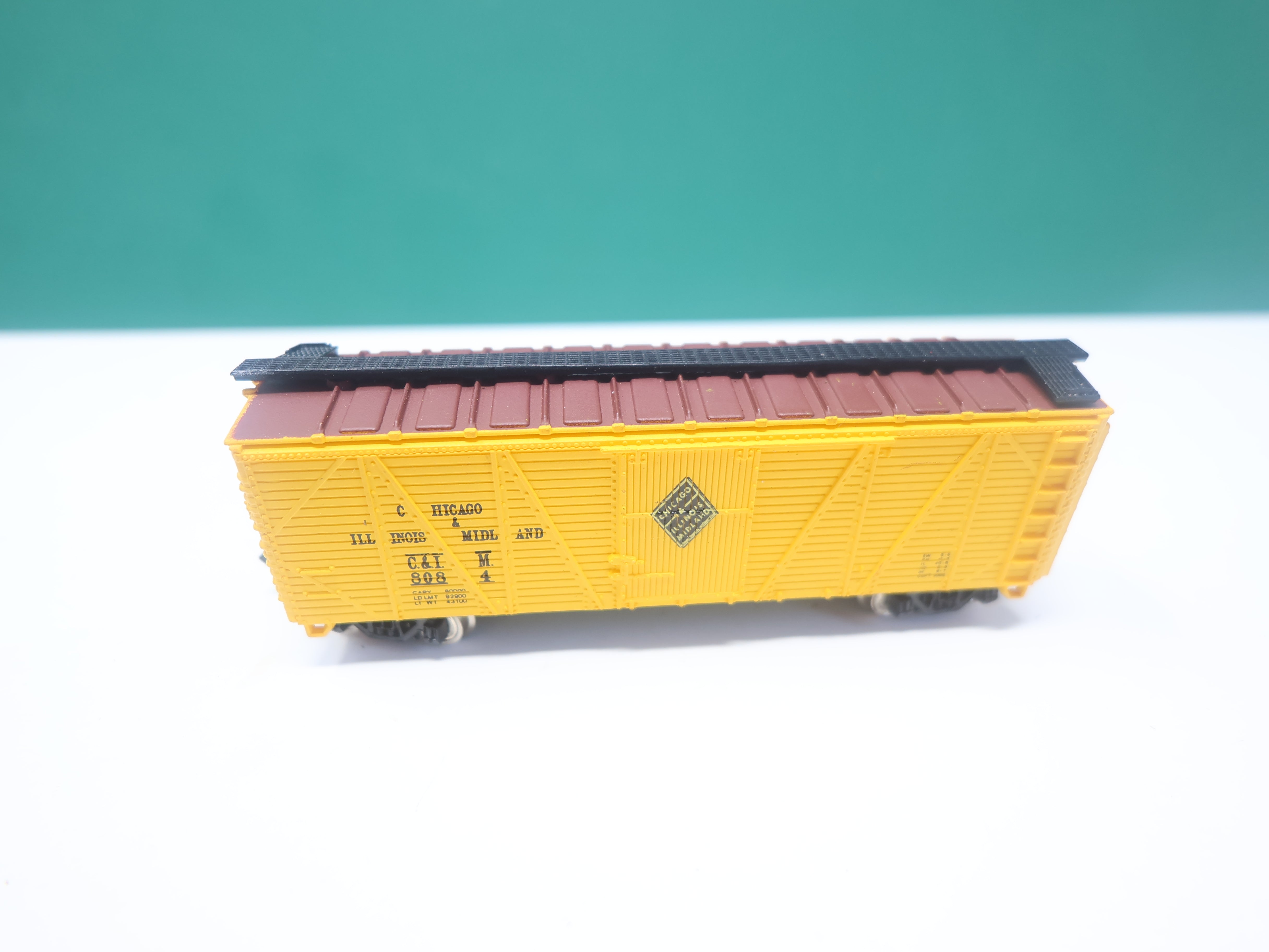 USED Bachmann N Scale, 40' Wooden Box Car, Chicago and Illinois Midland CIM #8084