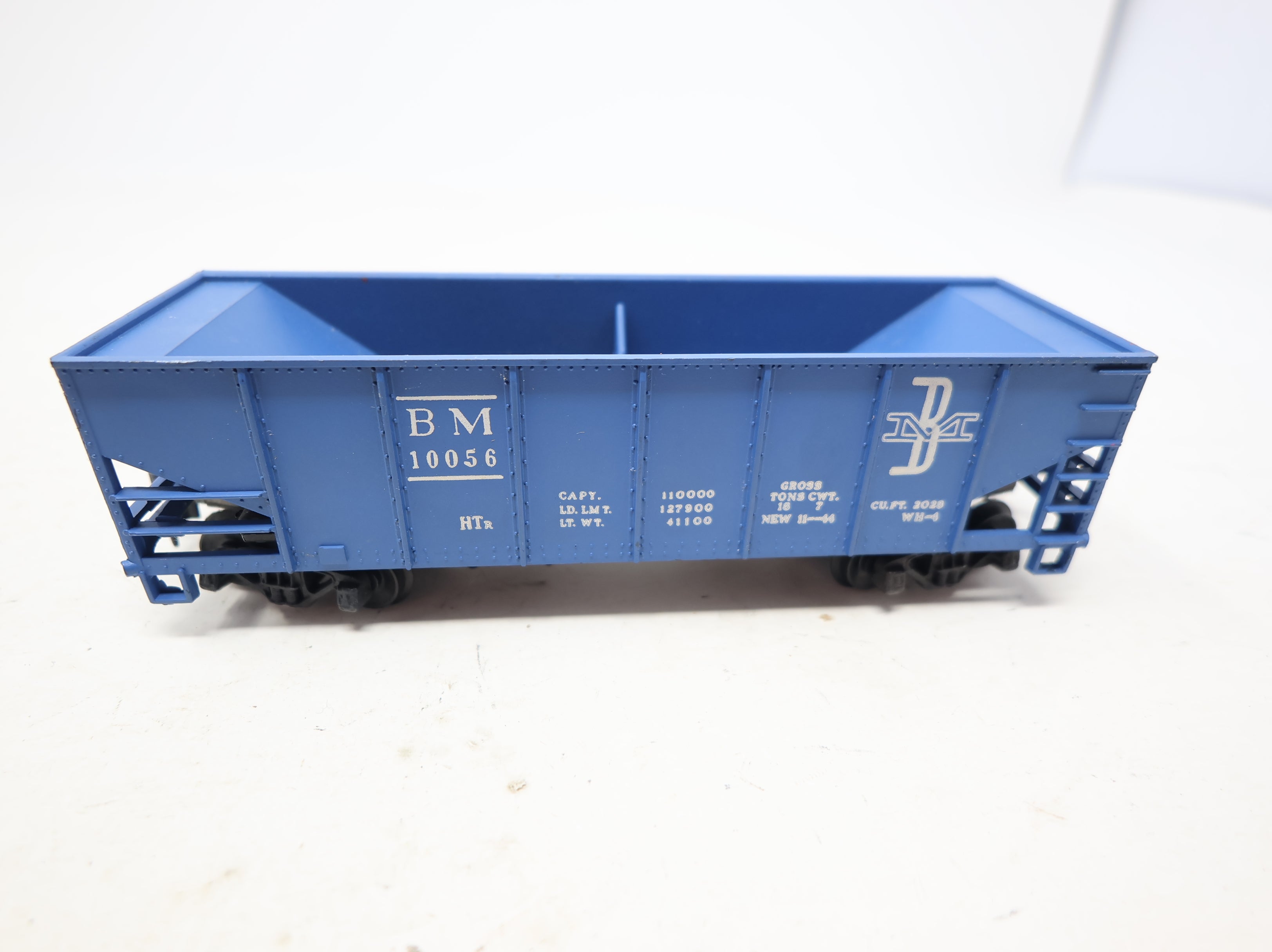 USED Tyco HO Scale Operating Hopper Boston and Maine BM #10056