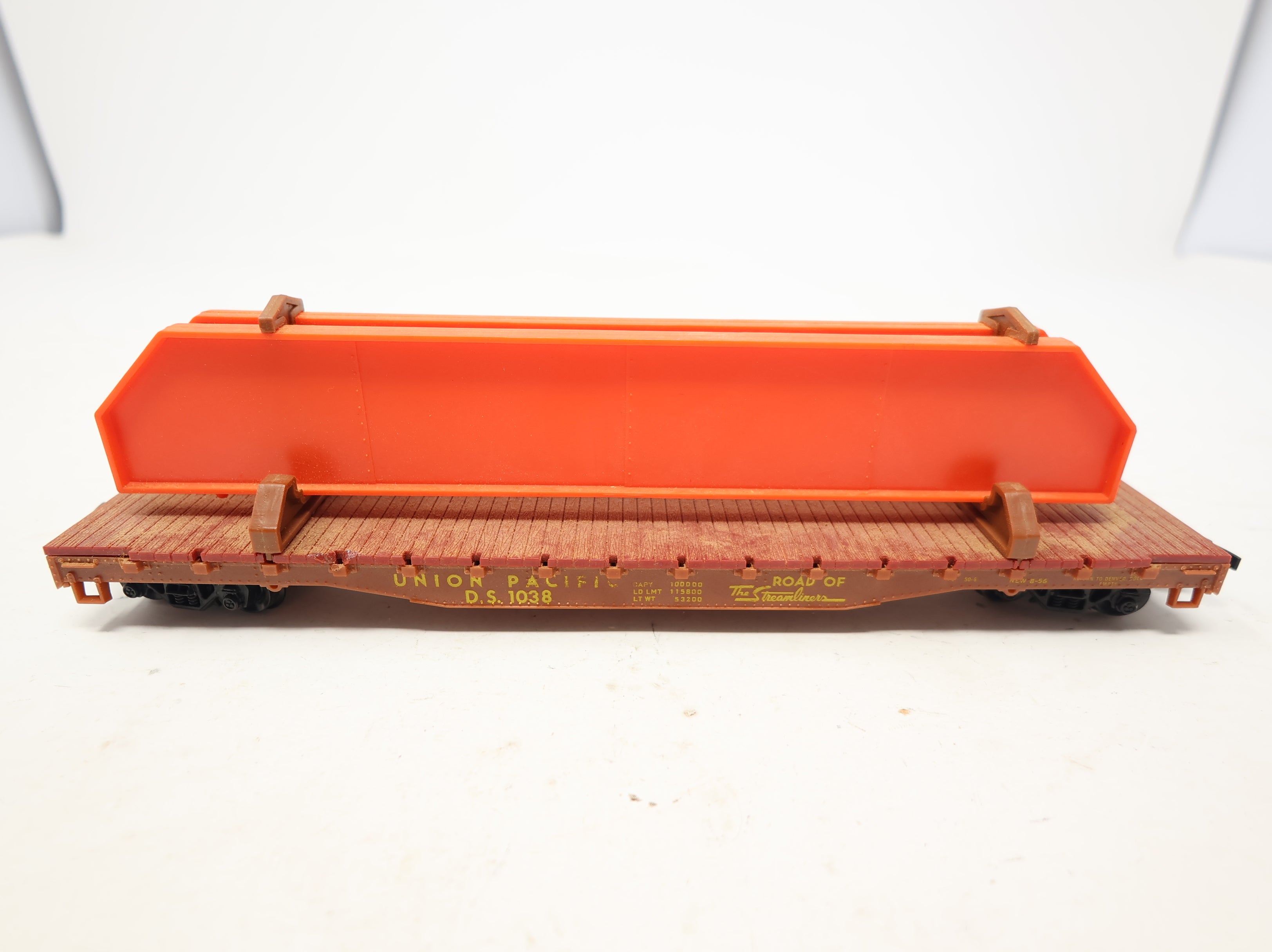 USED PEMCO HO Scale 53' Flat Car Union Pacific DS #1038 w/ Girder Load