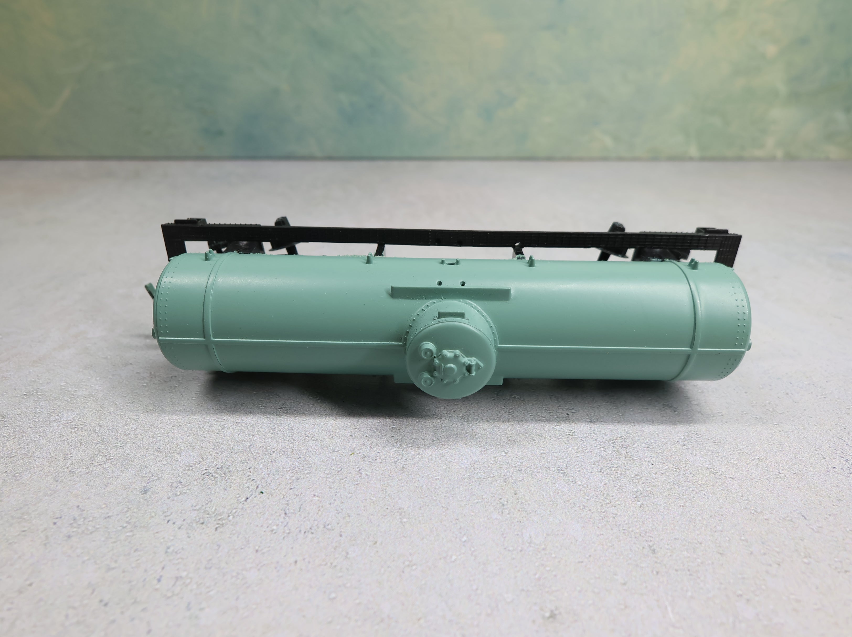 USED Tyco HO Scale Single Dome Tank Car Undecorated