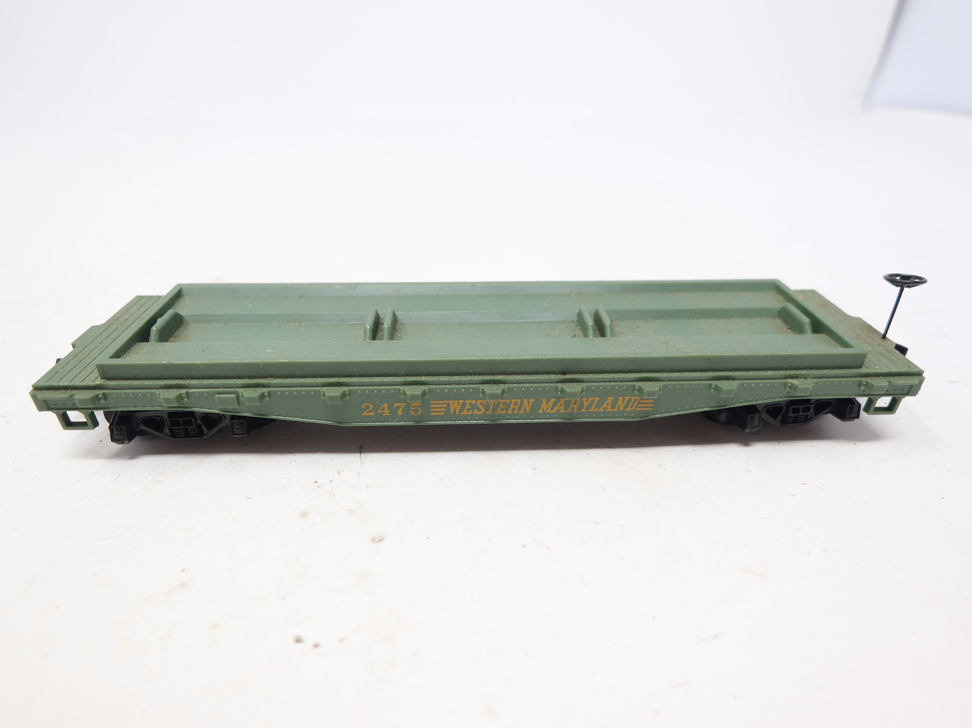 USED Tyco HO Scale 40' Flat Car Western Maryland #2475