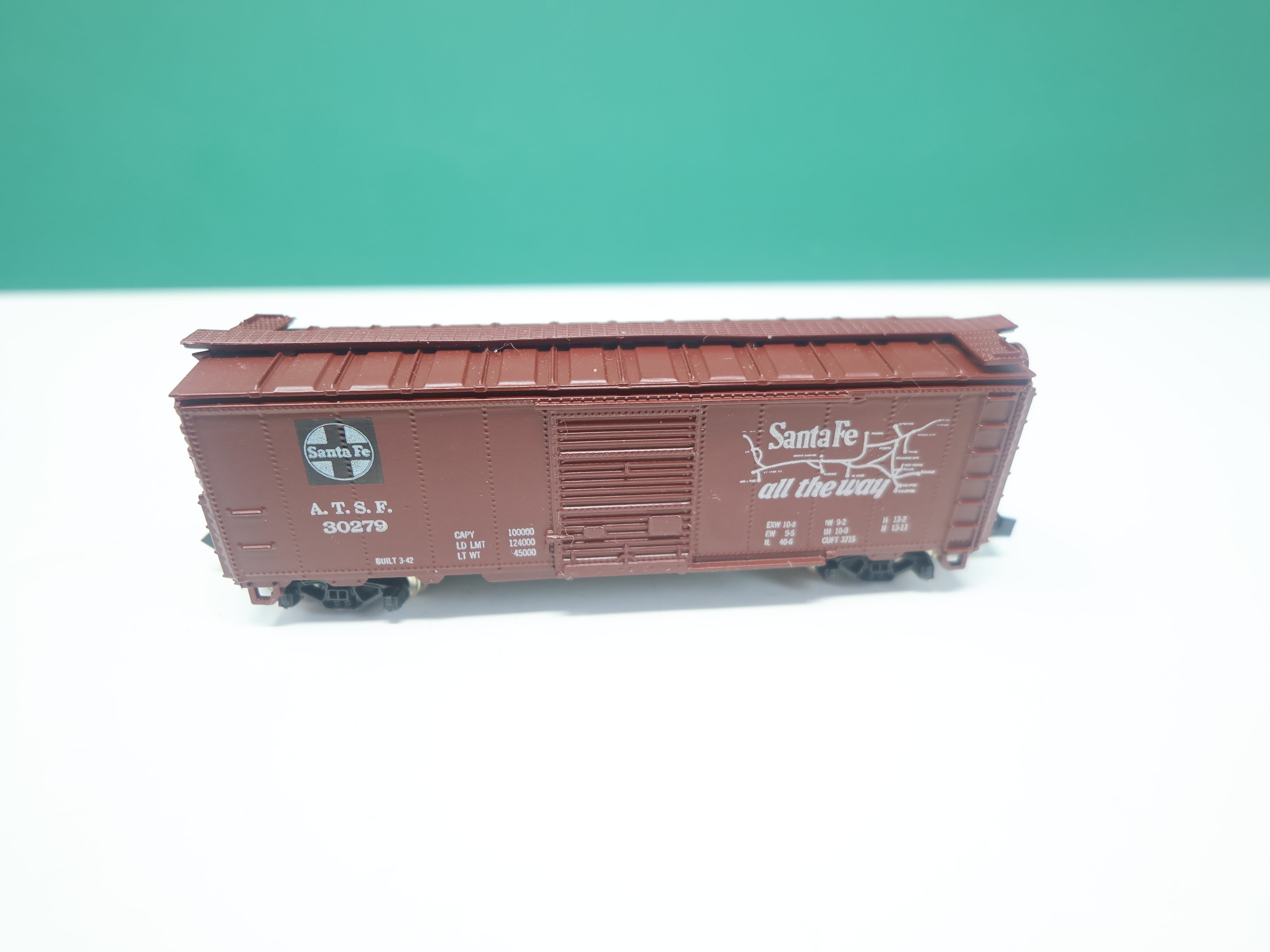 USED Con-Cor N Scale, 40' Steel Box Car, Santa Fe ATSF #30279