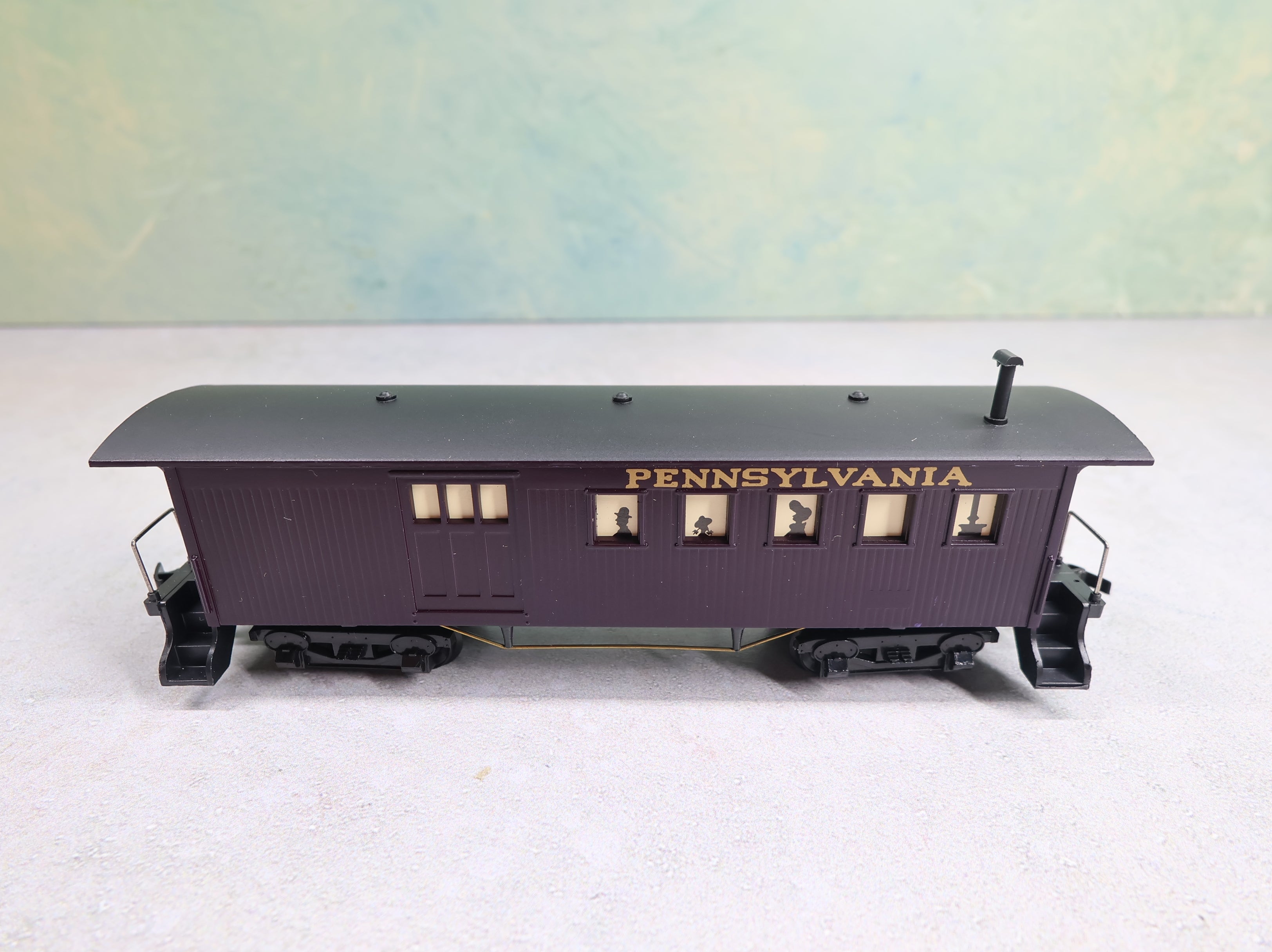 USED Mantua HO Scale 1860 Combine Passenger Car Pennsylvania