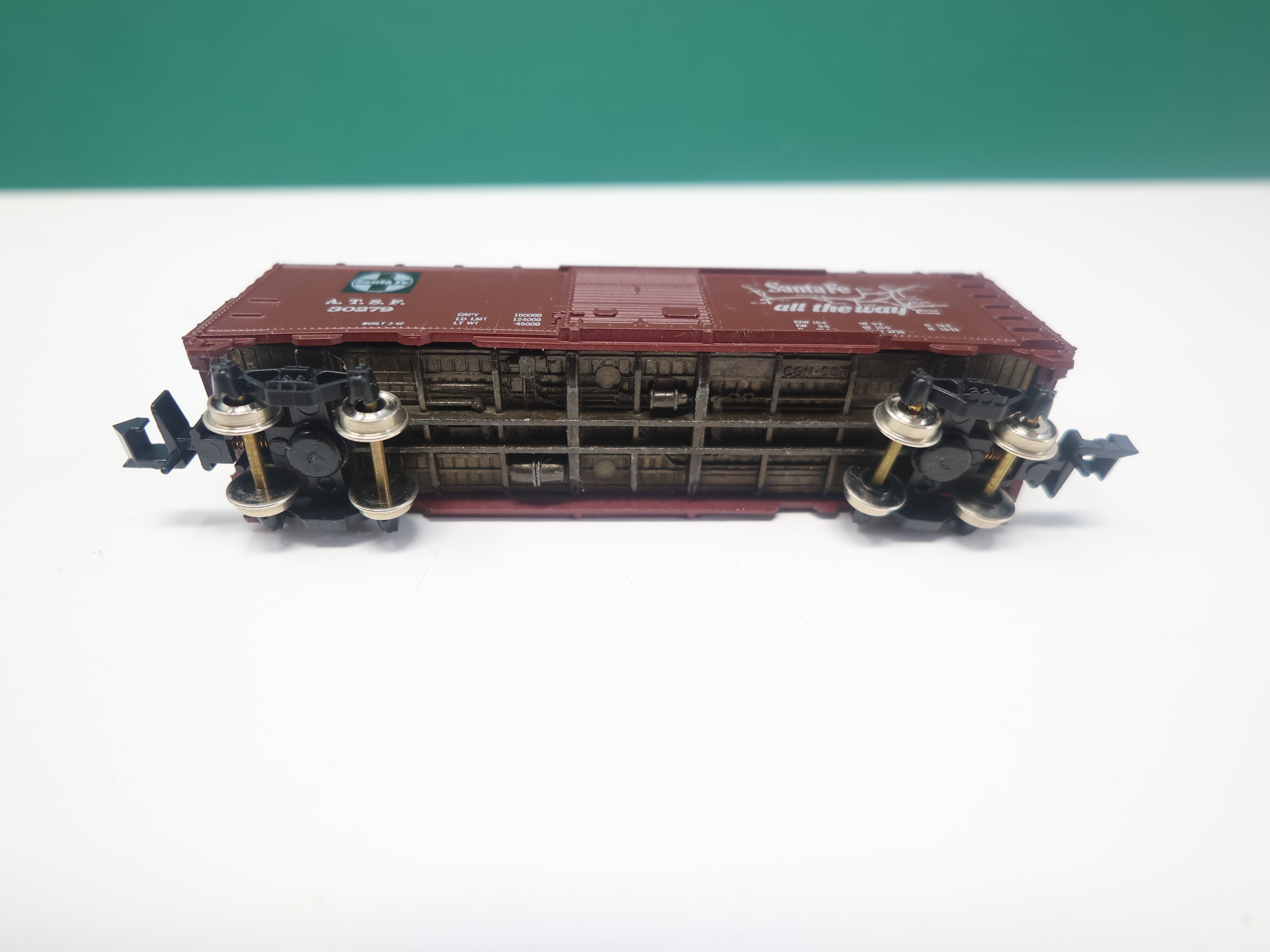 USED Con-Cor N Scale, 40' Steel Box Car, Santa Fe ATSF #30279