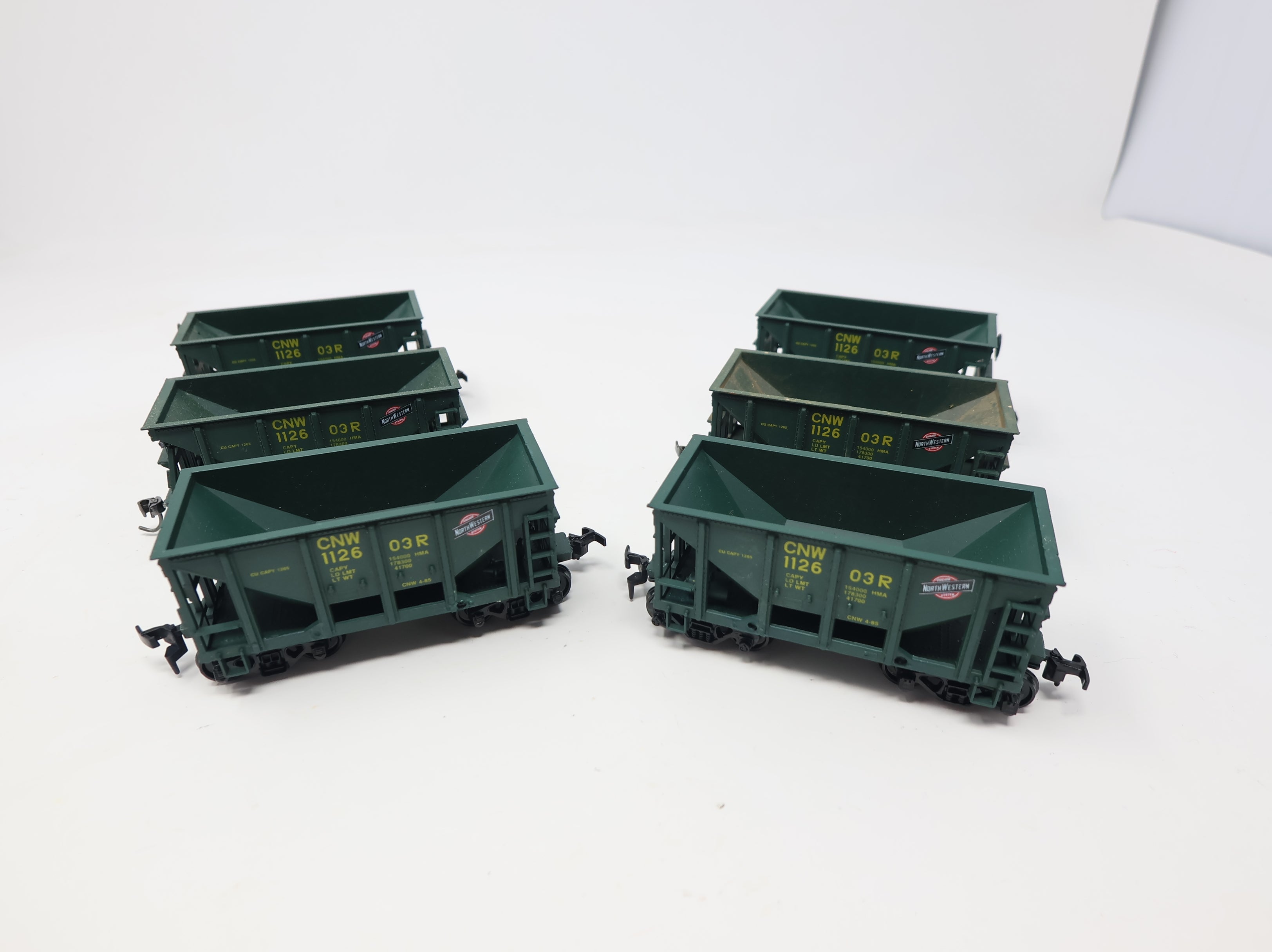 USED Roundhouse HO Scale Ore Cars Chicago & North Western CNW #112603R (6 pcs)