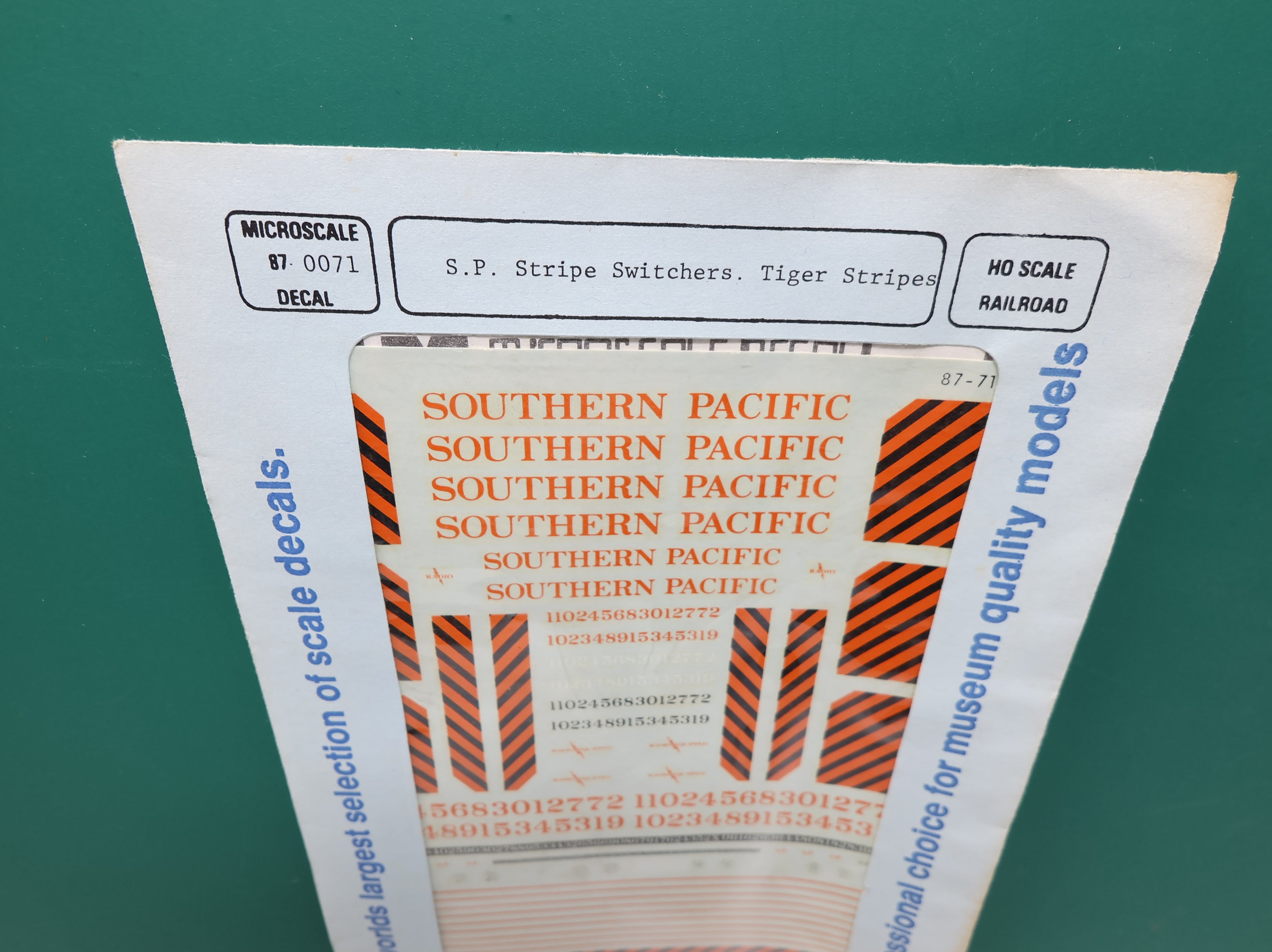 MICROSCALE 87-0071 HO Scale Southern Pacific Switchers, Tiger Stripes Decals