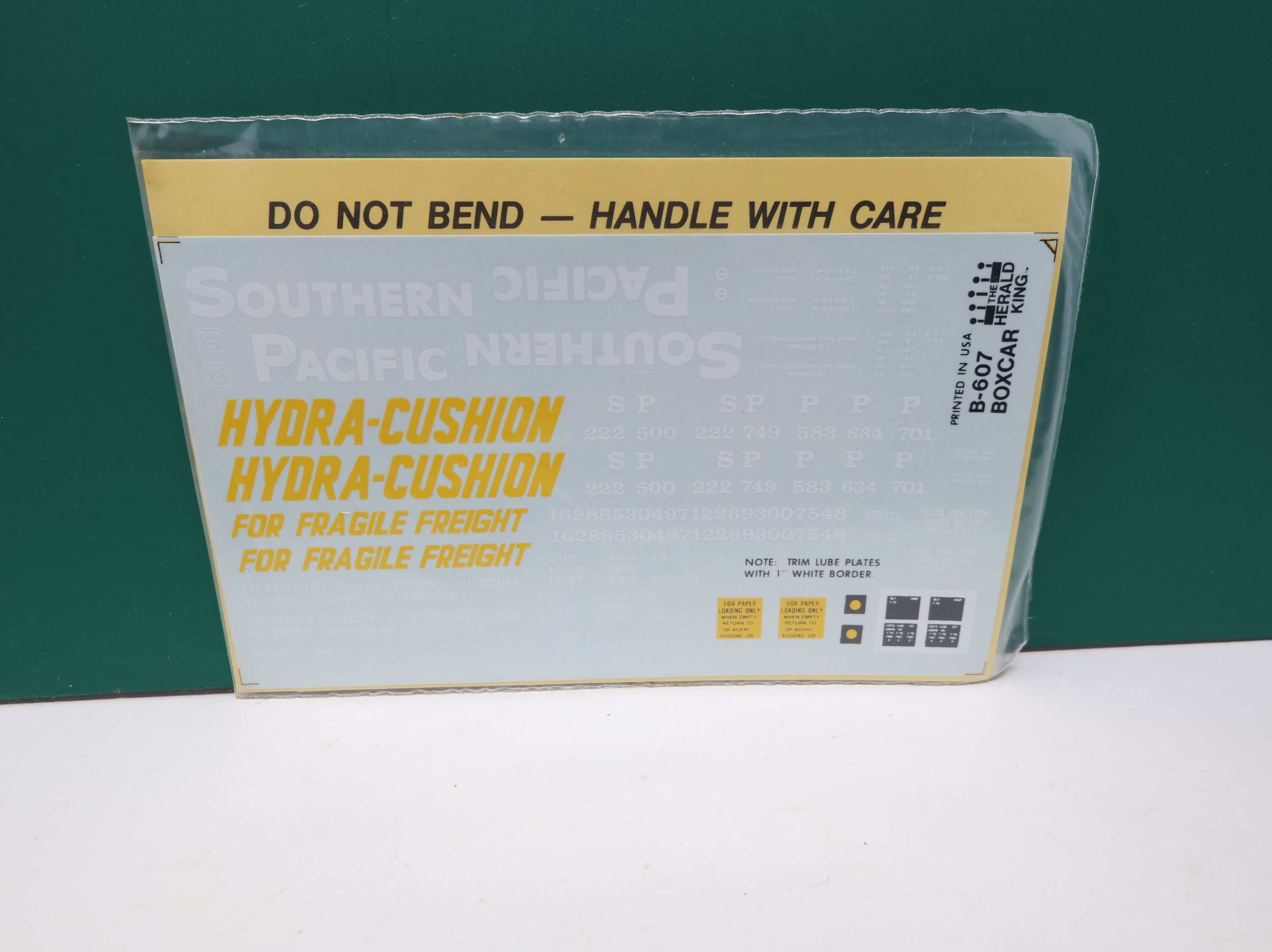 The Herald King B607 HO Scale Southern Pacific 50' Box Car White & Yellow Lettering Decals