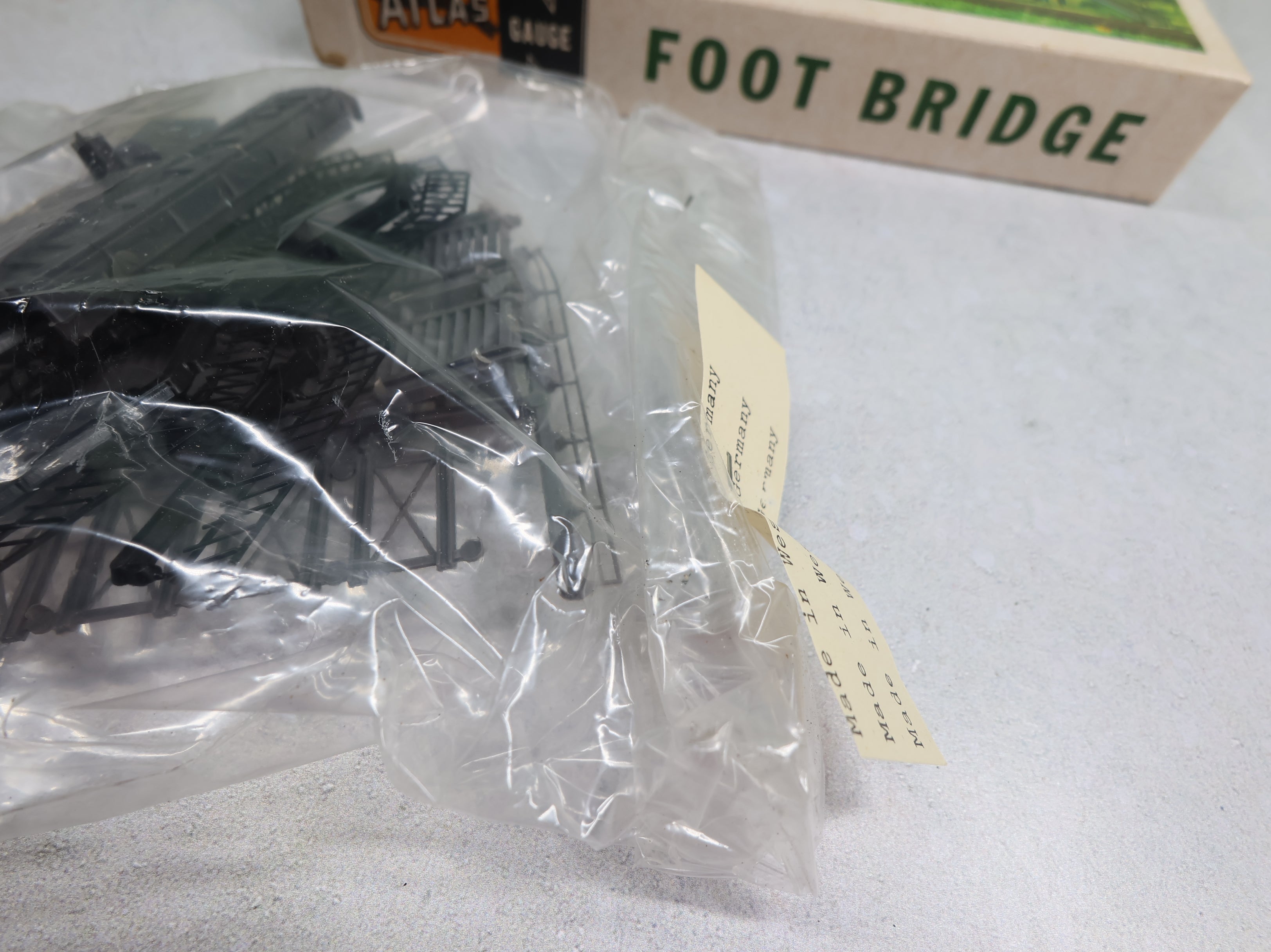 USED Atlas #2813-100 N Scale Foot Bridge KIT