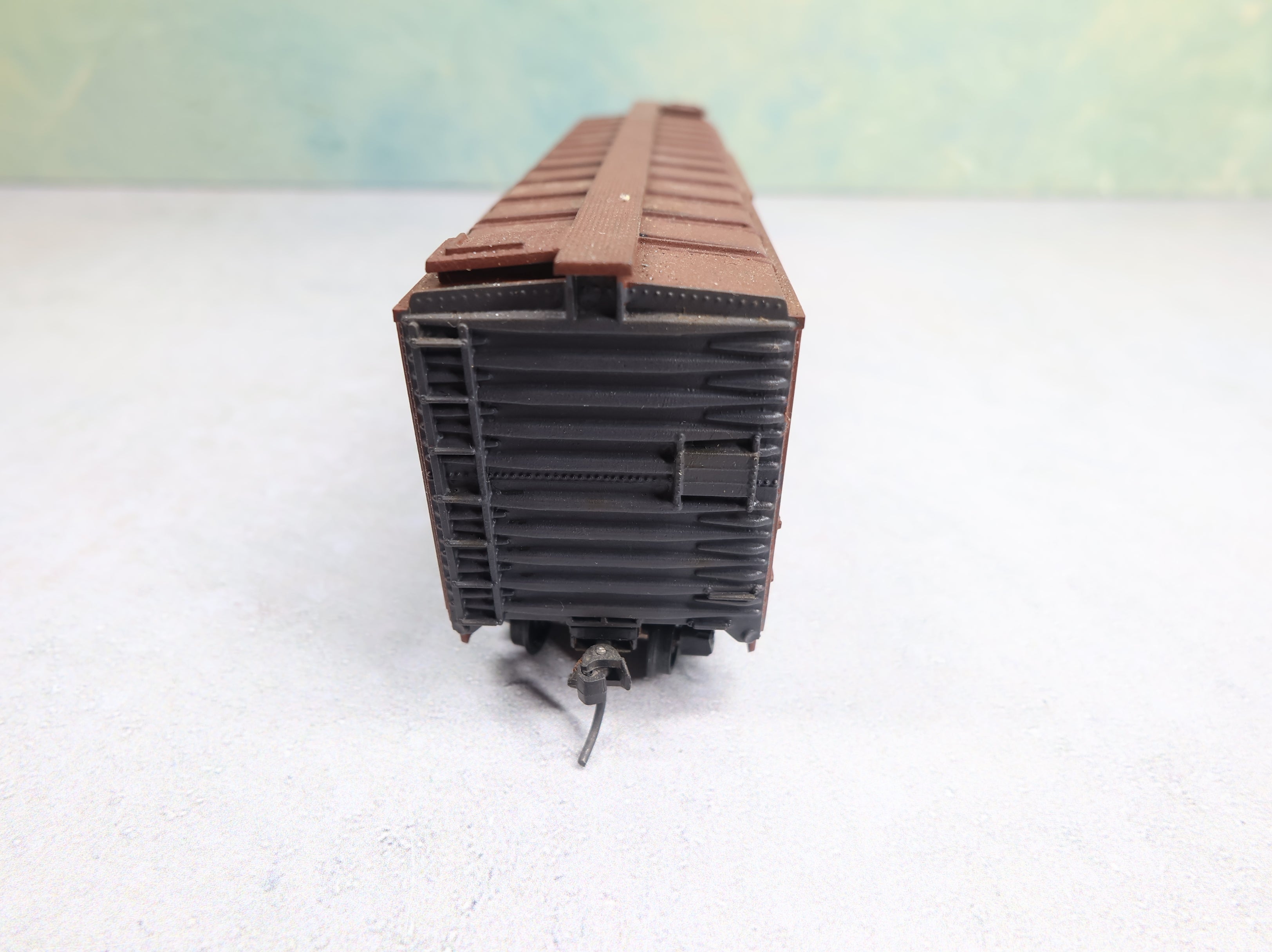 USED Athearn HO Scale 40' Wood Side Box Car Black River and Western BR&W #1505 Decal