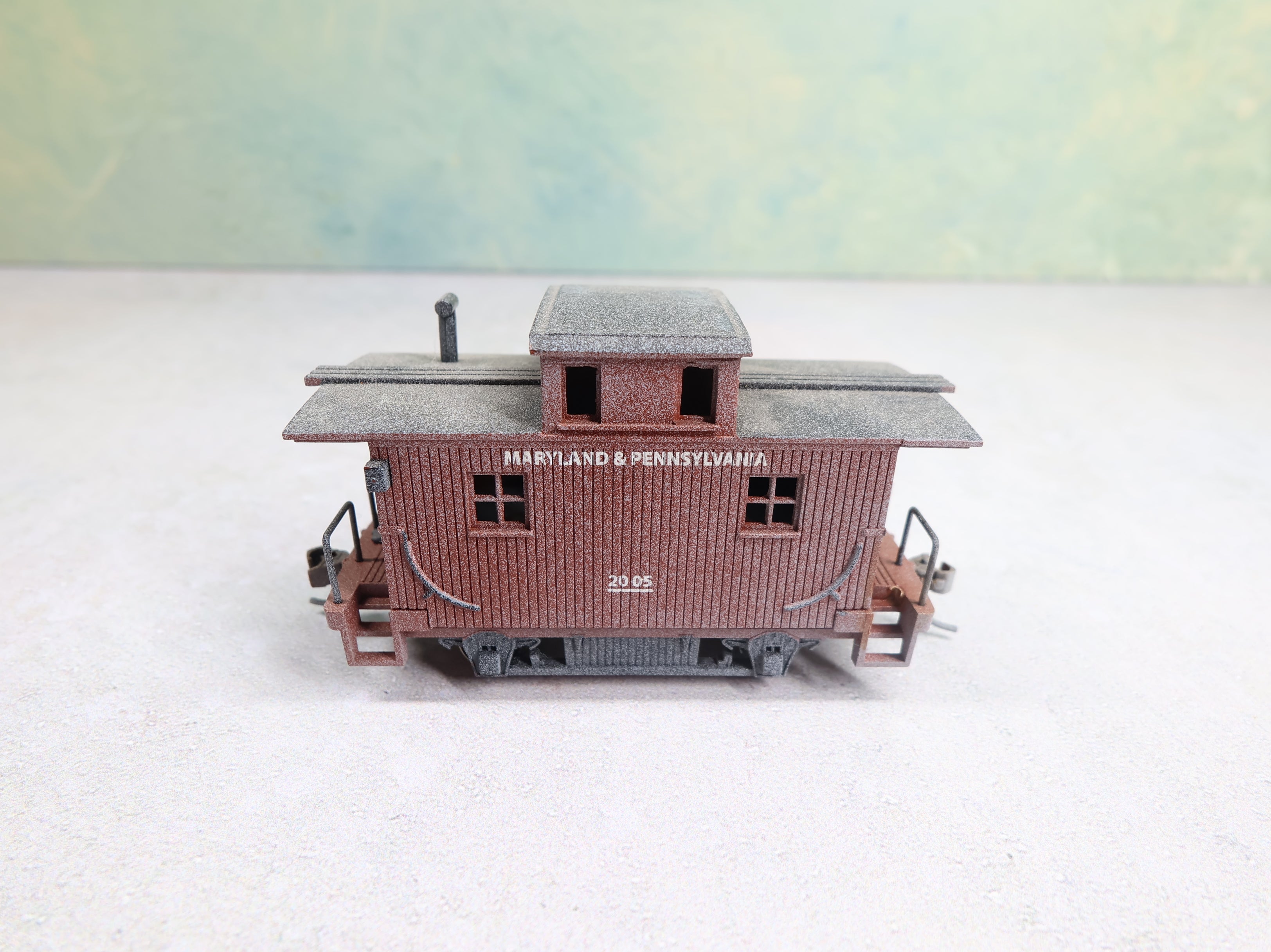 USED Bachmann HO Scale Bobber Caboose Maryland and Pennsylvania #2005 Weathered