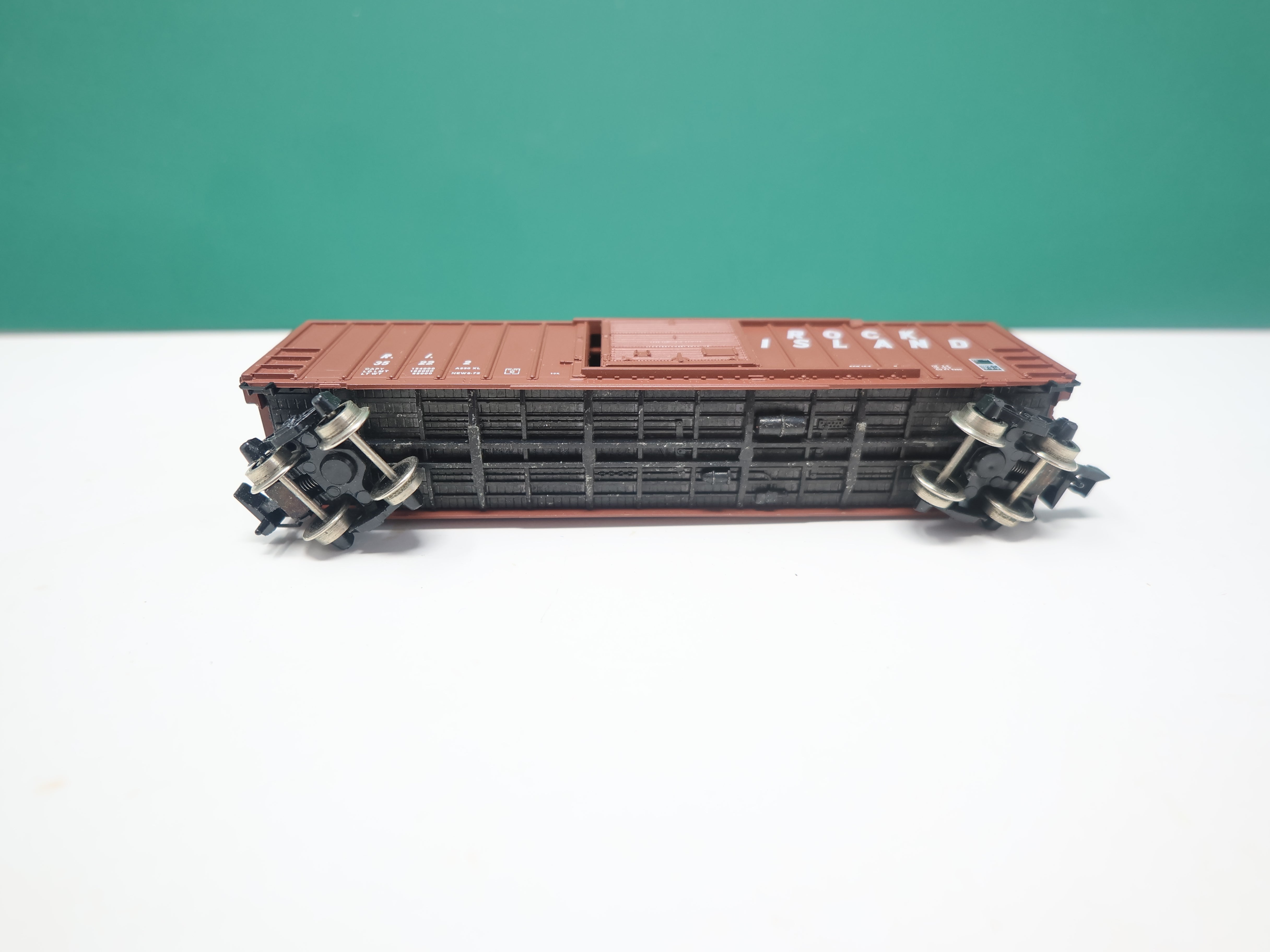 USED Micro-Trains N Scale, 50' Box Car, Rock Island RI #35222