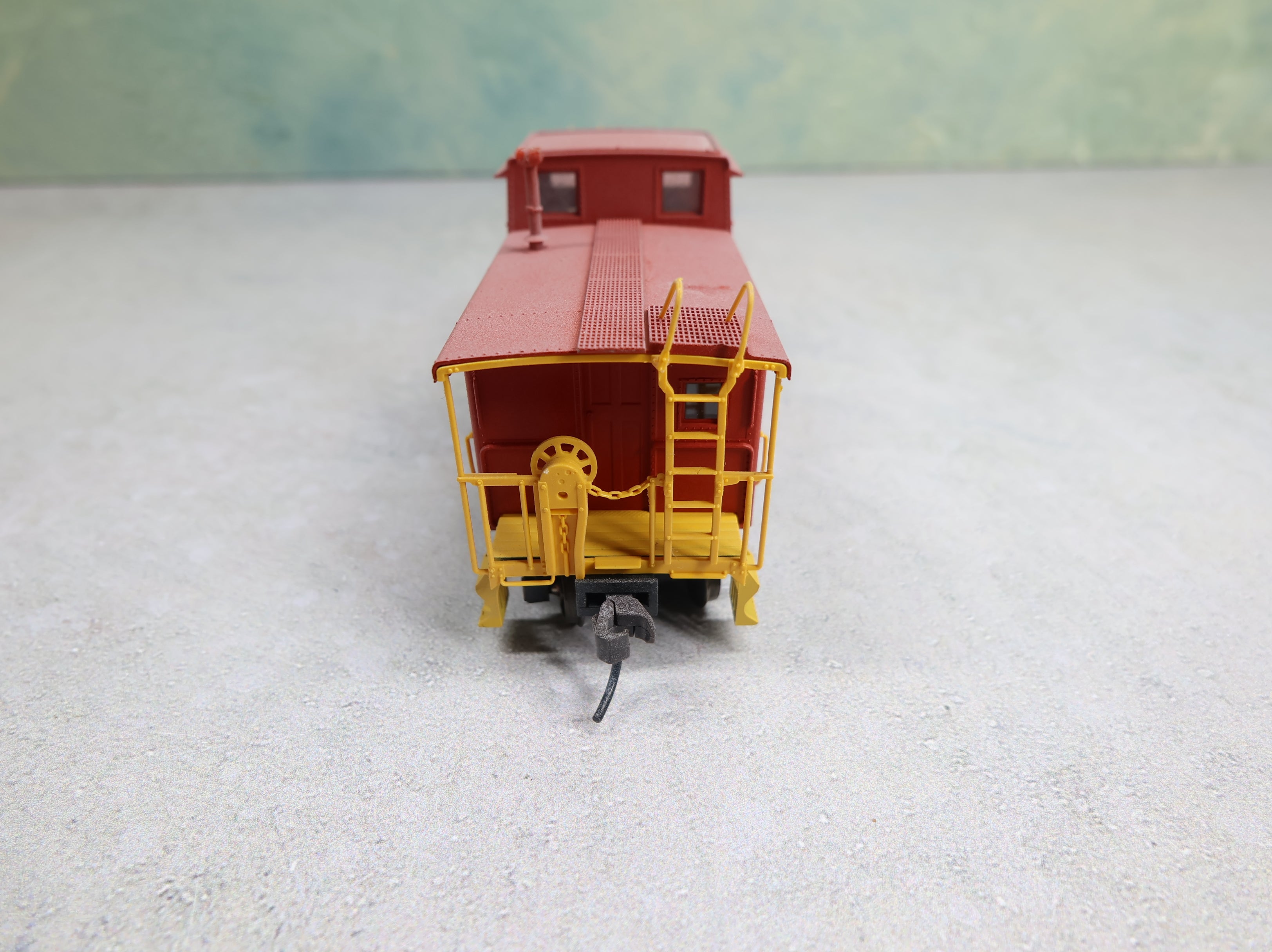 USED Atlas HO Scale Caboose Louisville & Nashville L&N #911 Safety, Weathered