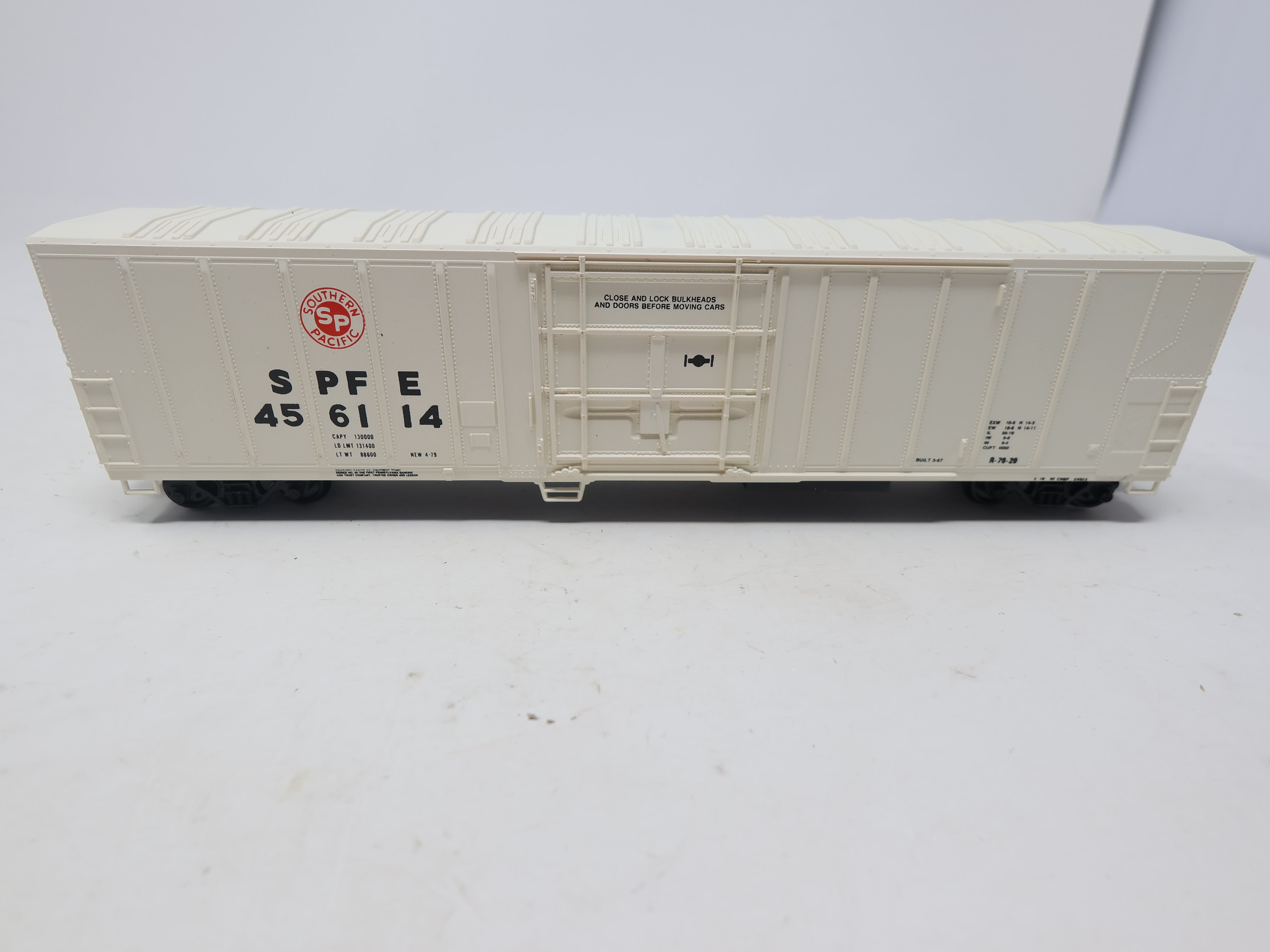 USED Athearn 932-9035 HO Scale, Walthers LMTD Edition 57' OB Mech Reefer, Southern Pacific SPFE #456114