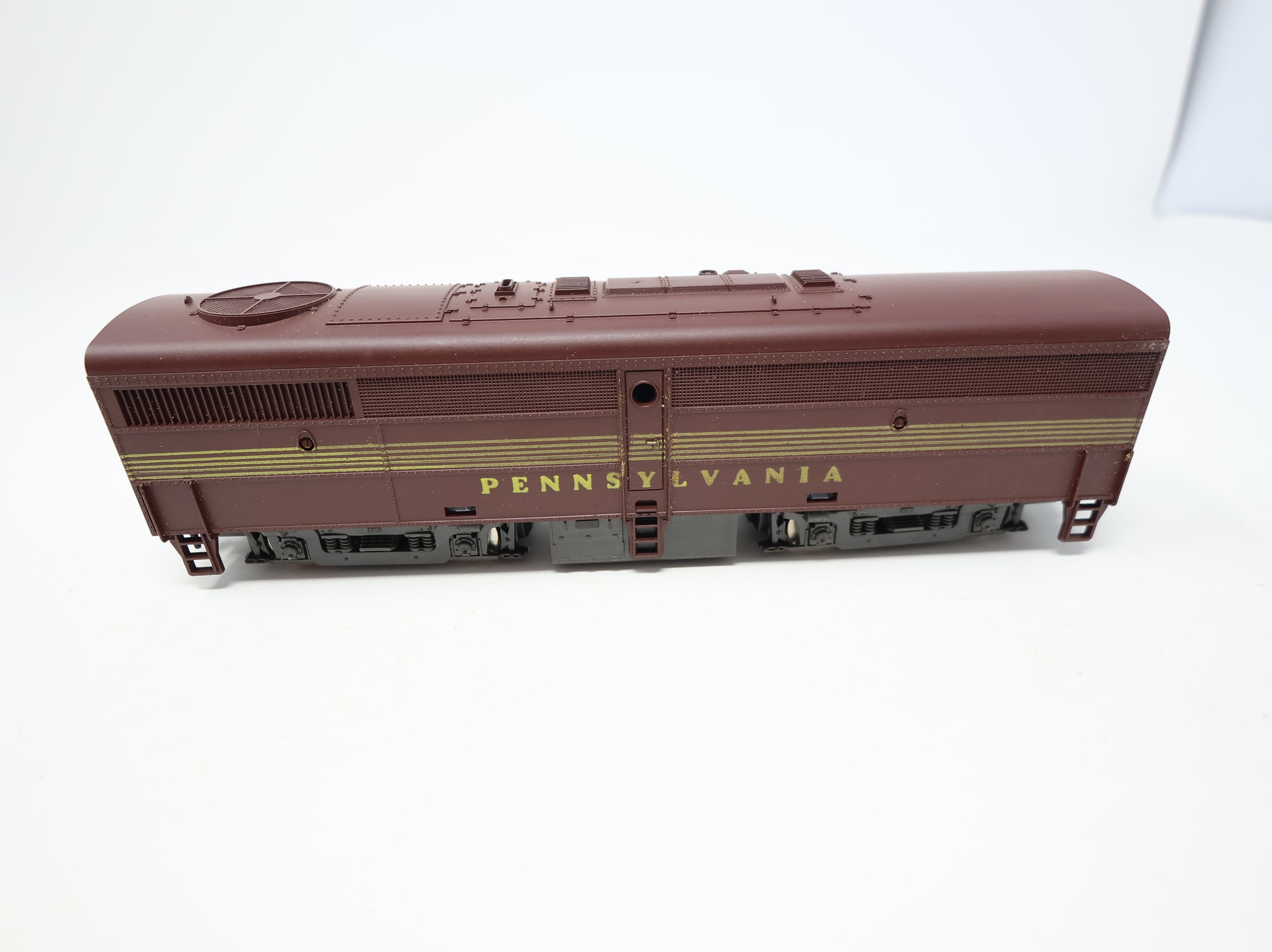 USED Model Power 861 HO Scale FB 2 Dummy Diesel Locomotive (unpowered) Pennsylvania PRR