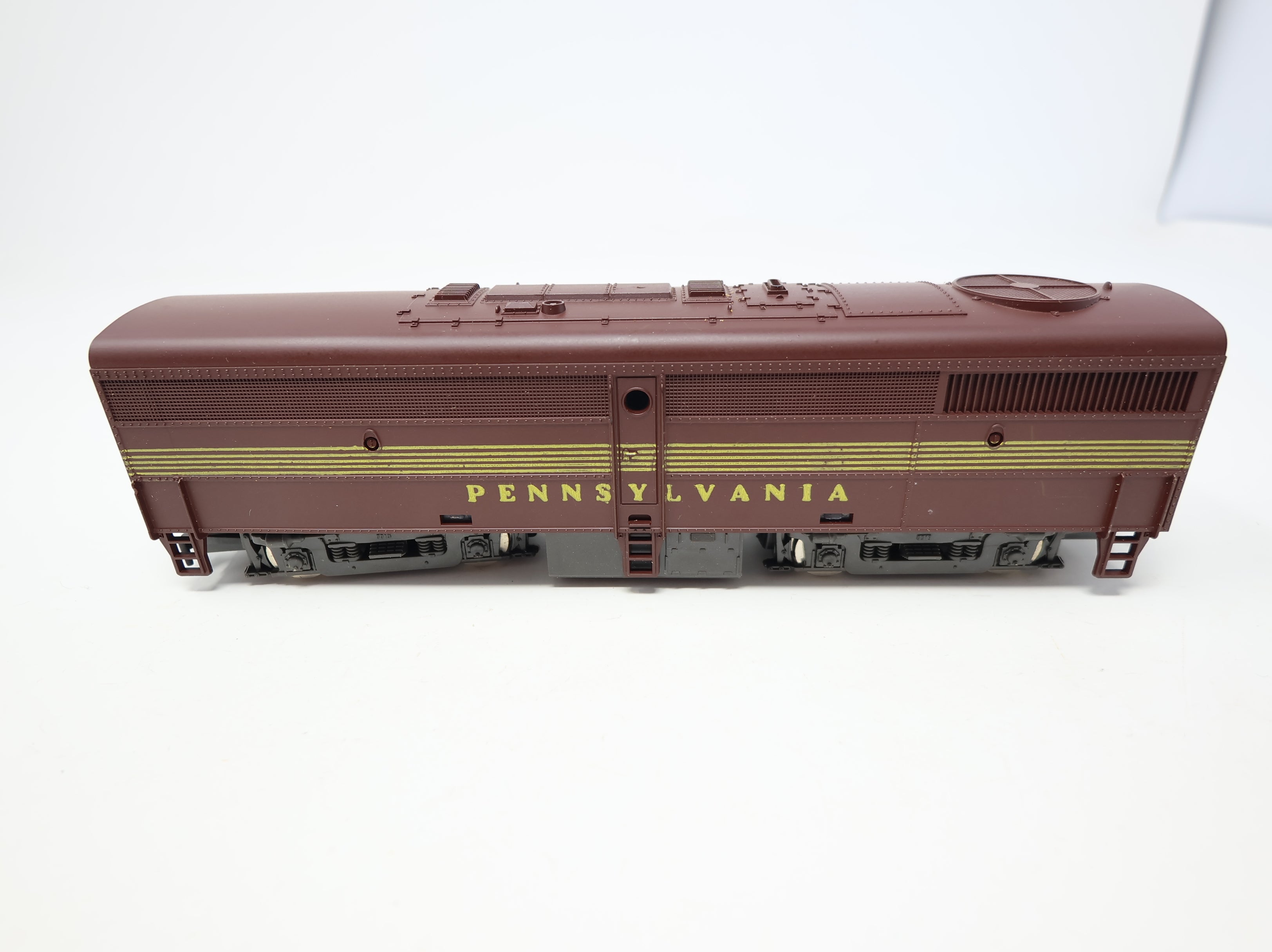 USED Model Power 861 HO Scale FB 2 Dummy Diesel Locomotive (unpowered) Pennsylvania PRR