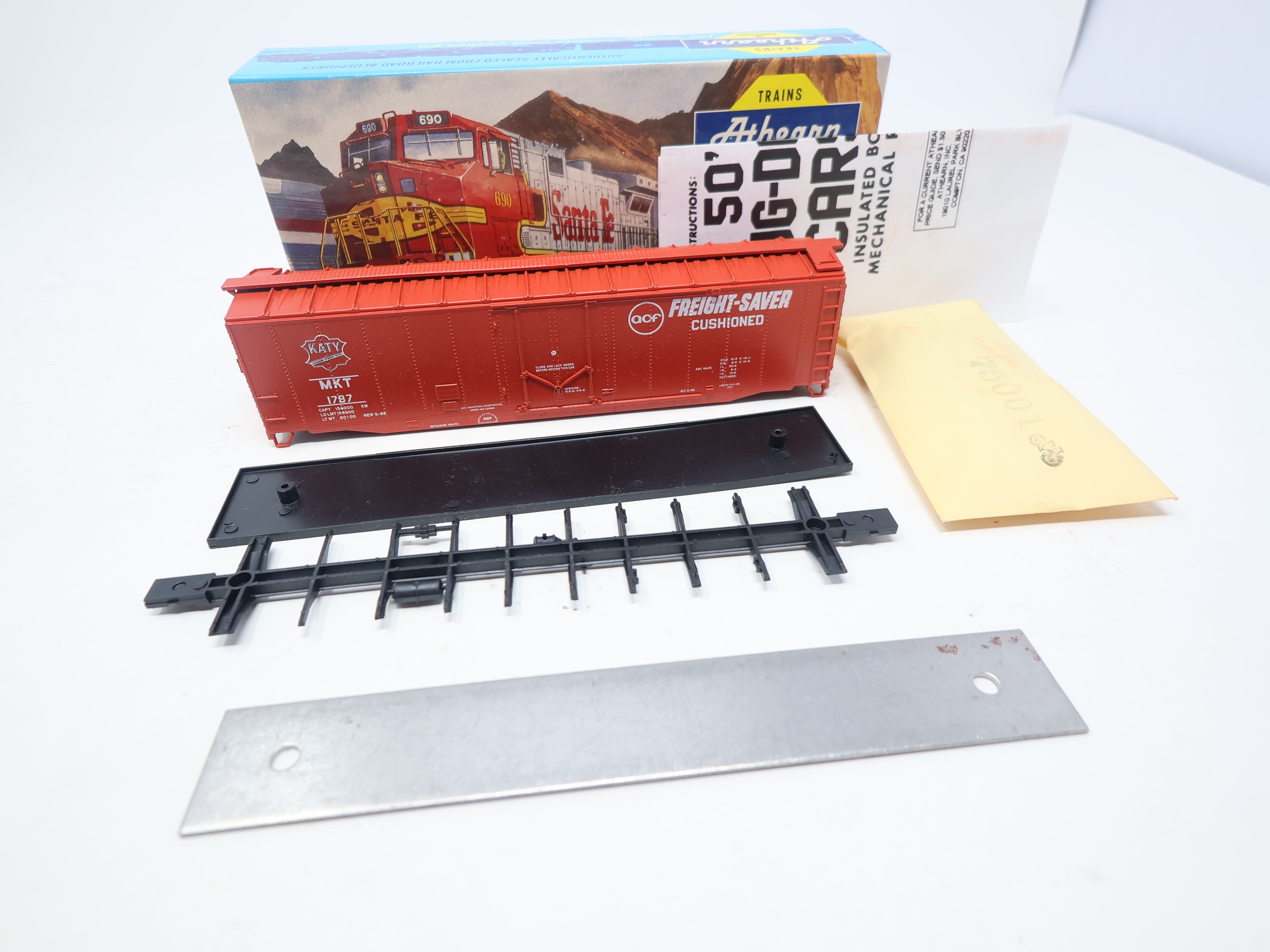 USED Athearn 1324 HO Scale, 50' PD Box Car, MKT #1787 (KIT)