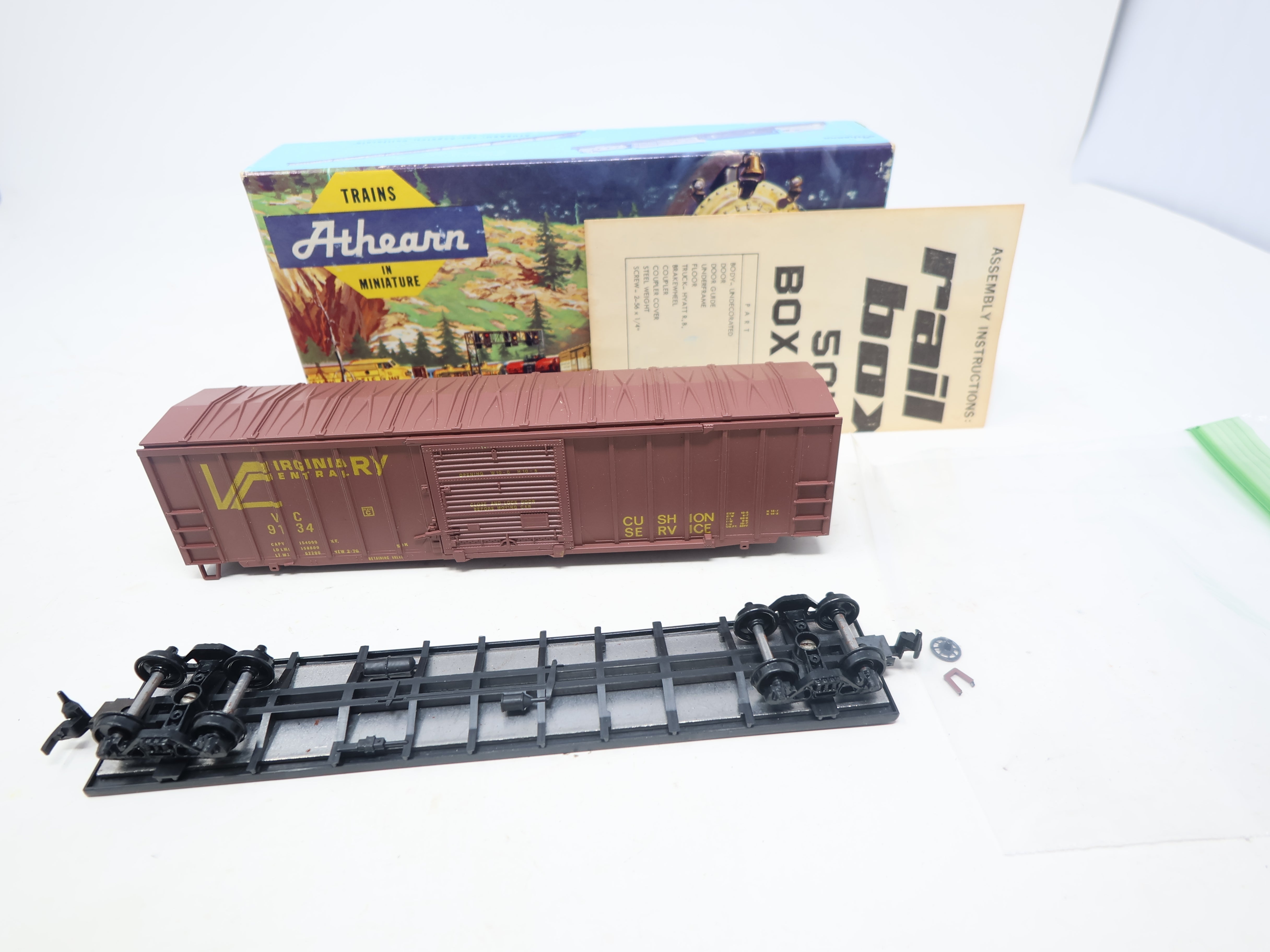 USED Athearn 535 HO Scale, 50' Railbox Box Car, Virginia Central VC #9134, Bevbel