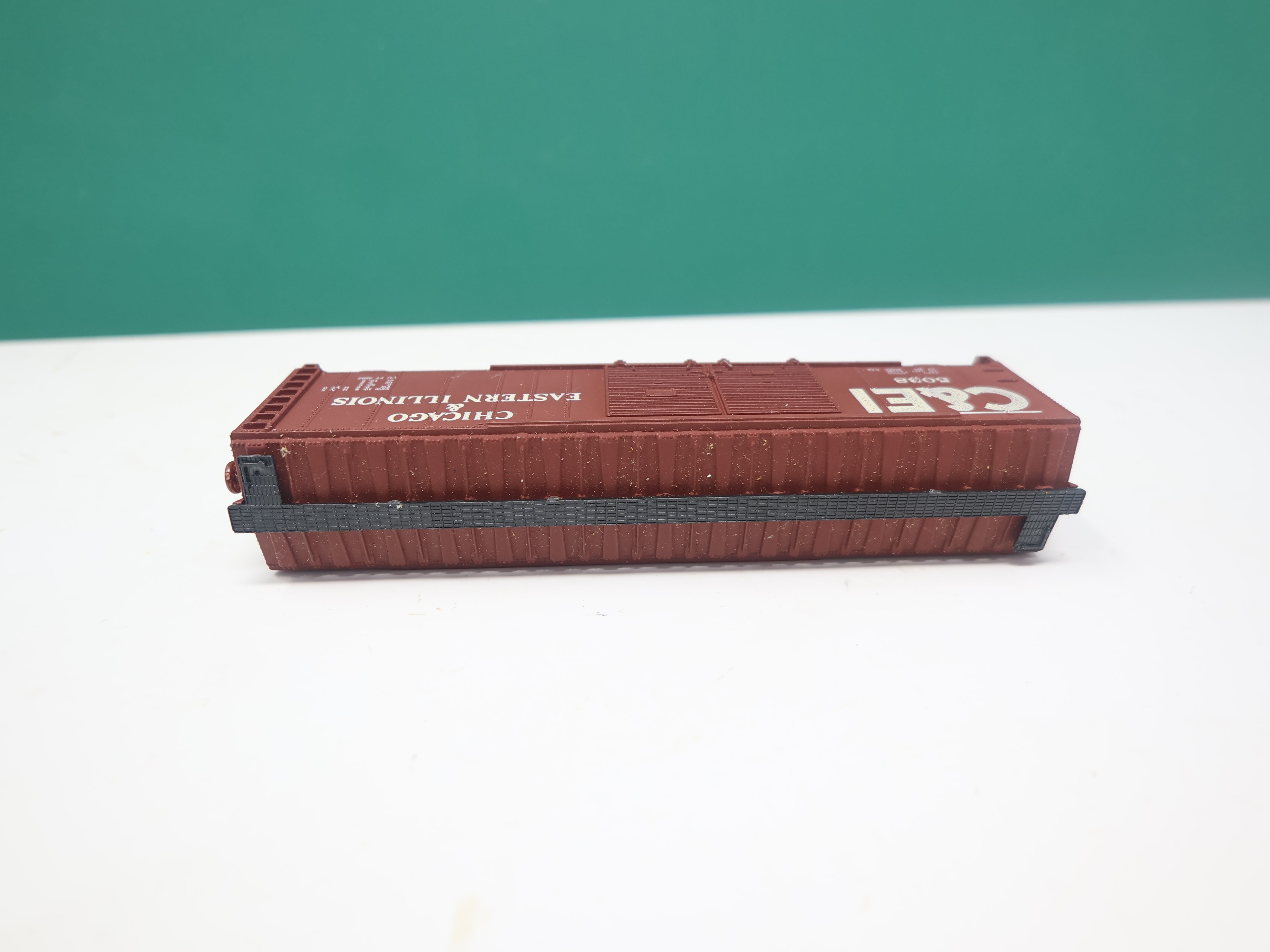 USED Atlas N Scale, 50' Box Car DD, Chicago & Eastern Illinois C&EI #5038, No trucks