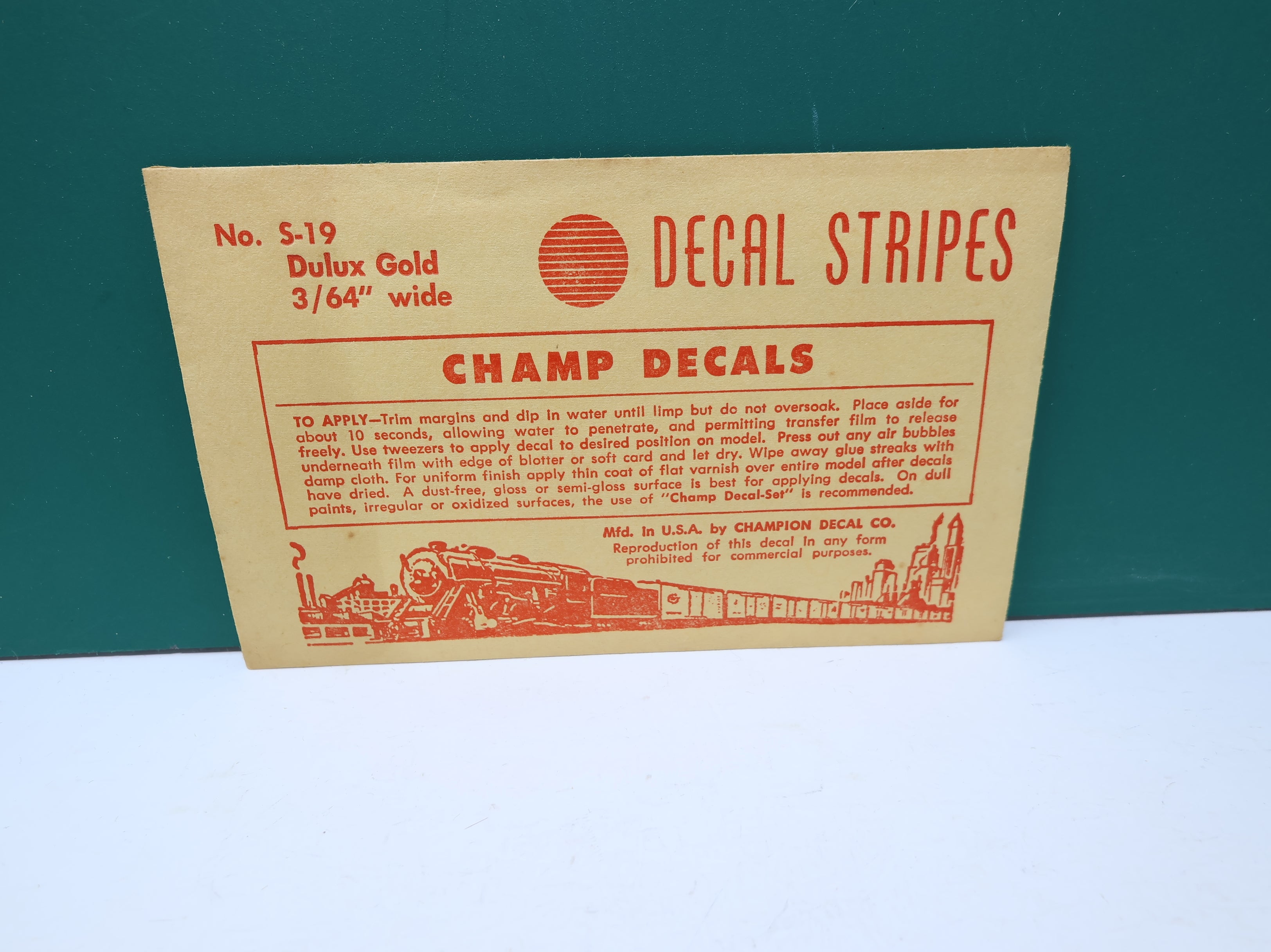 USED Champ Decals S19 HO Scale Dulux Gold 3/64" Wide Decal Stripes (sealed)