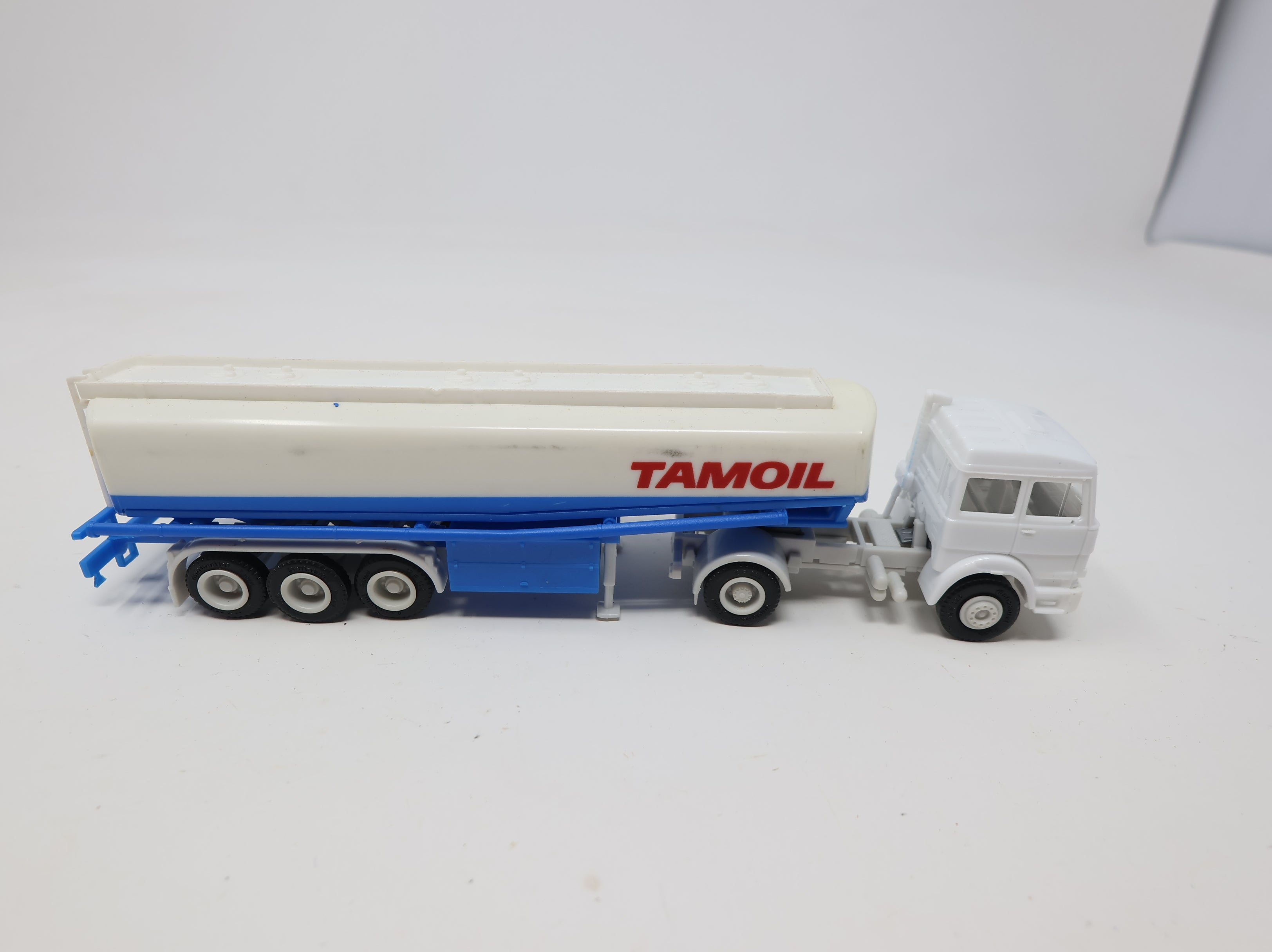 USED Herpa HO Scale Tamoil Tank Gasoline Semitrailer