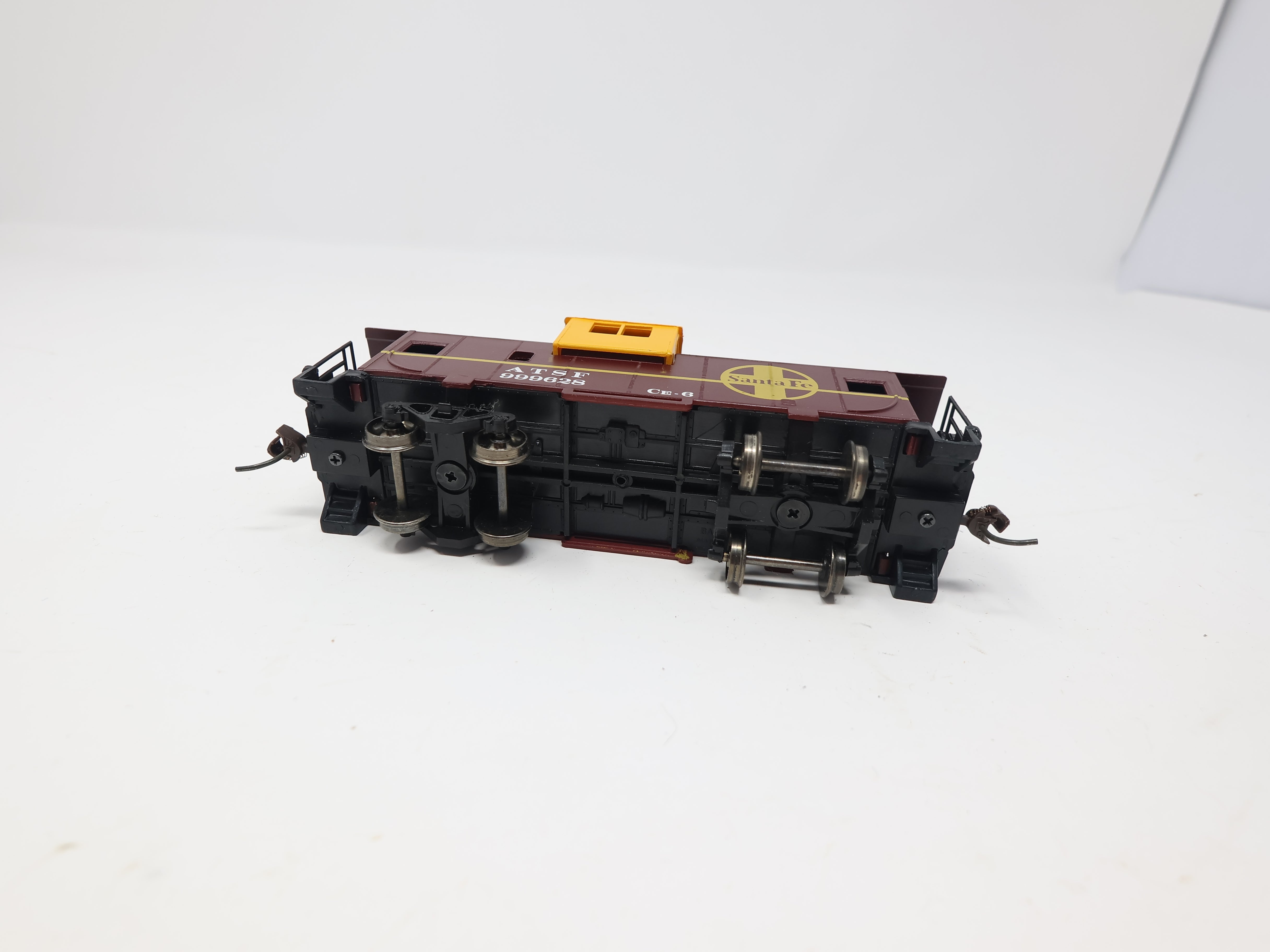 USED Bachmann HO Scale, Caboose, Santa Fe ATSF #999628, Modern