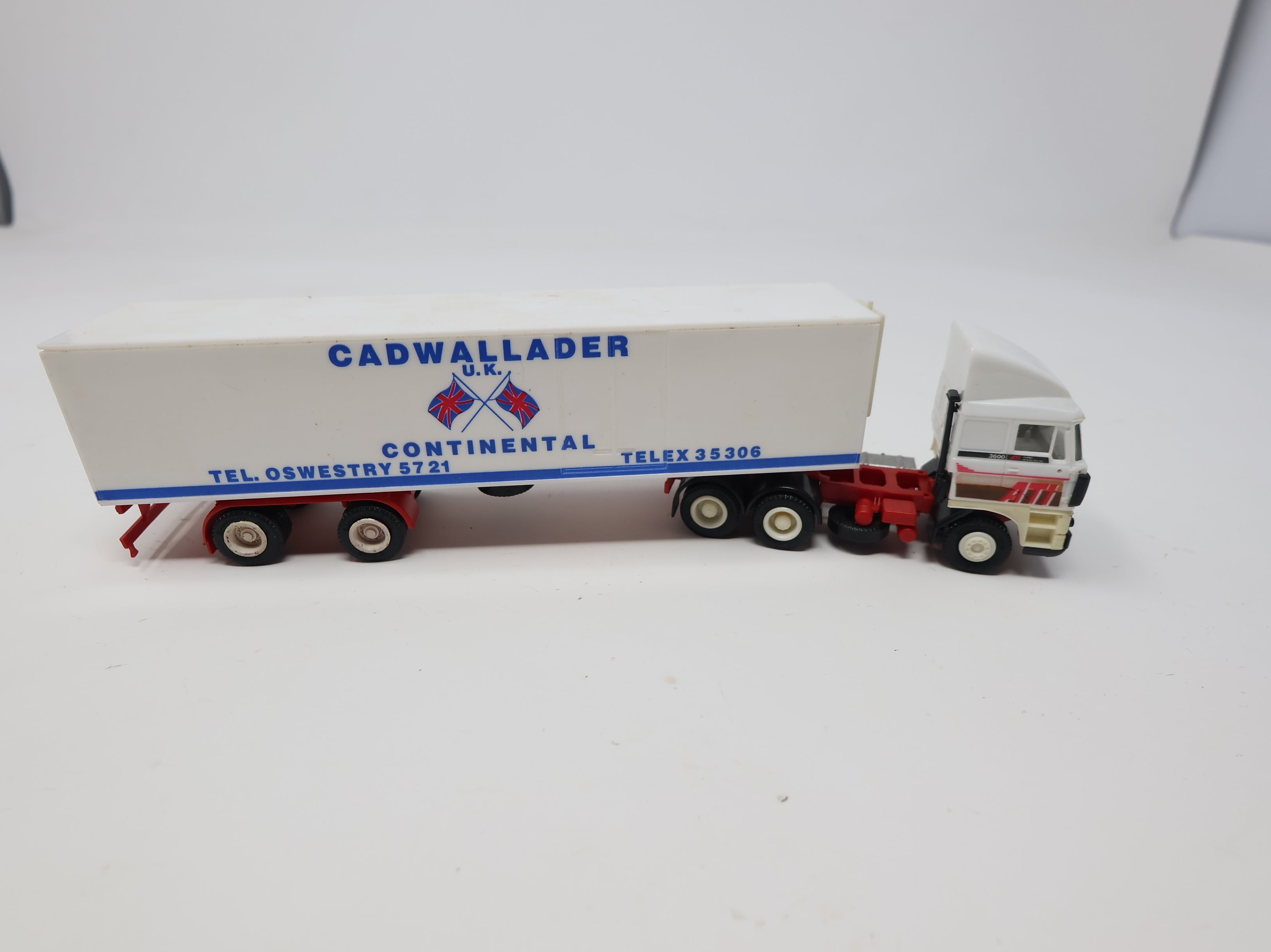 USED Herpa HO Scale Truck with Trailer - Cadwallader